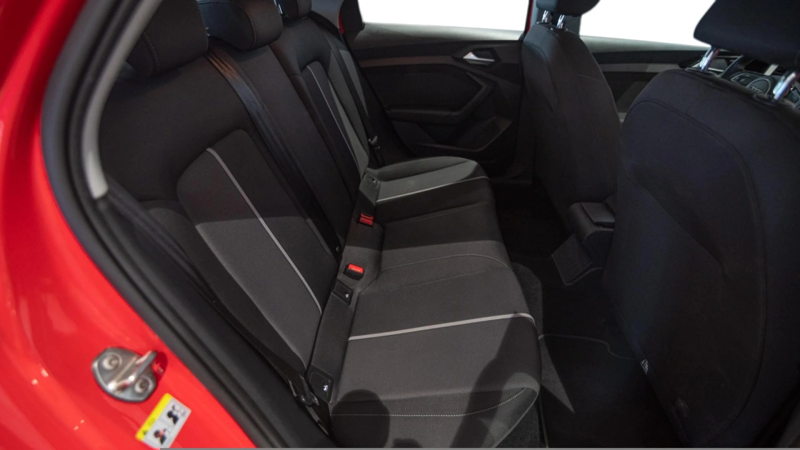 AUDI A1 25 TFSI 70KW (95CV) SPORTBACK - Foto 8