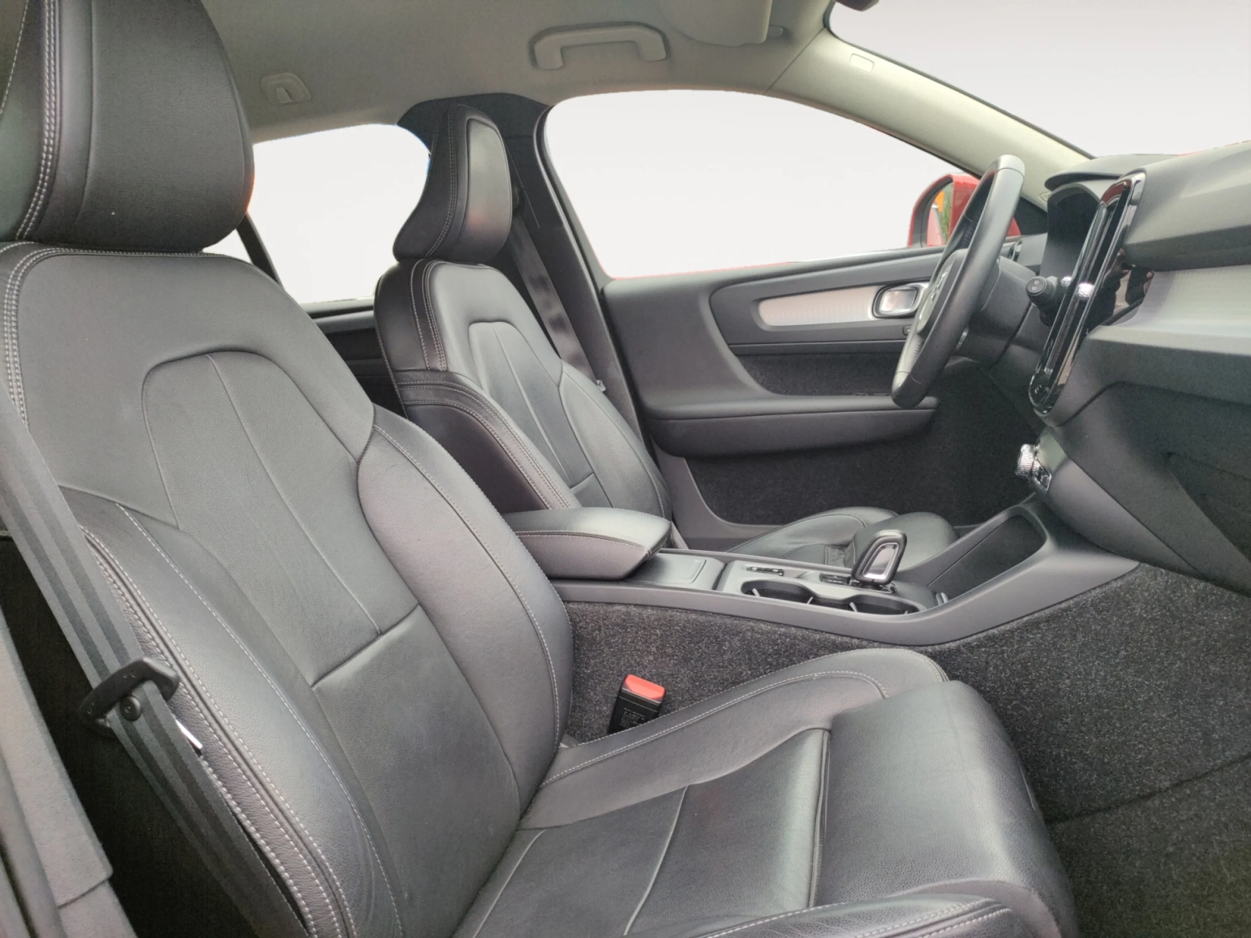 VOLVO XC40 2.0 D3 AWD MOMENTUM AUTO - Foto 5