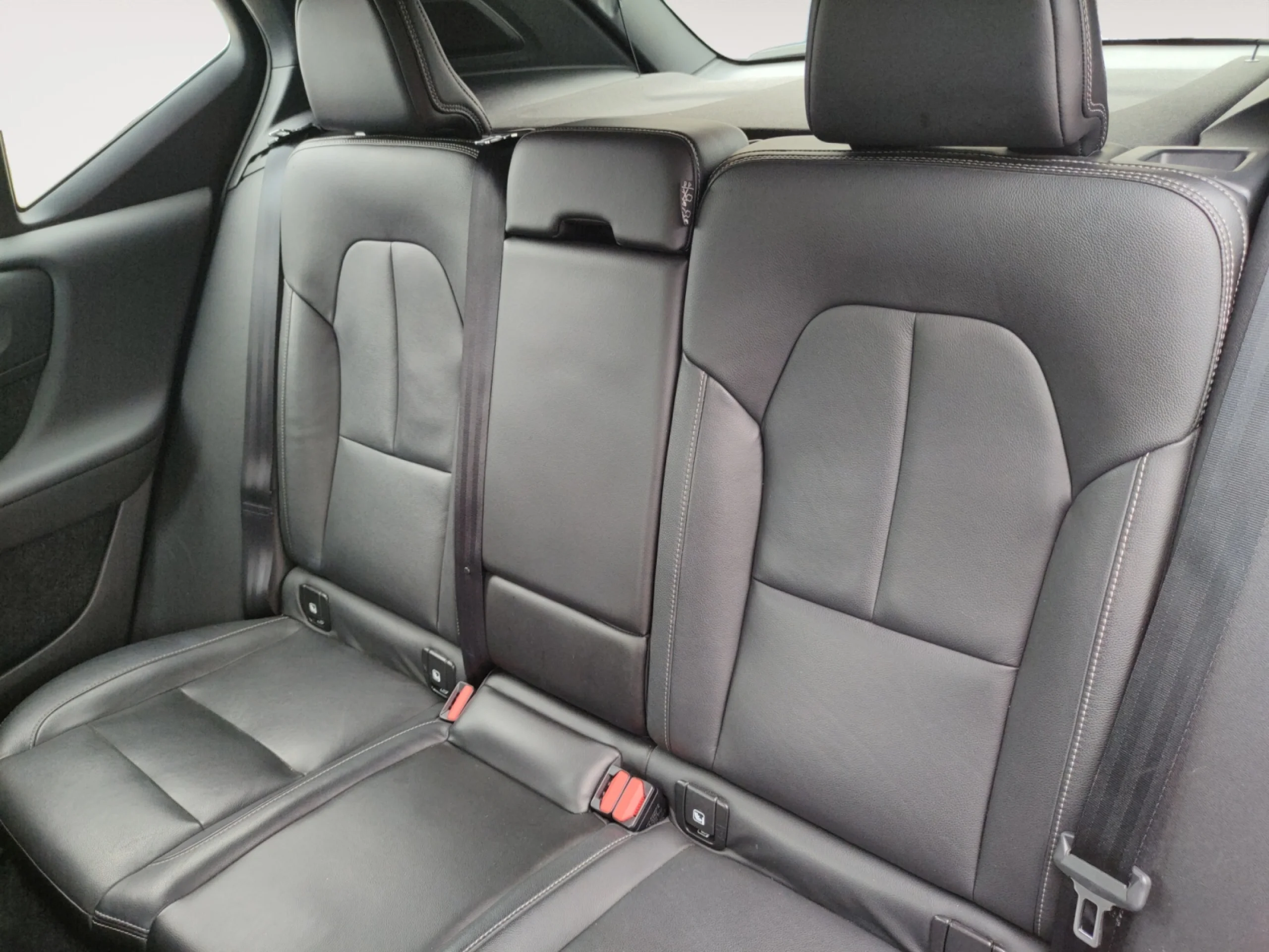 VOLVO XC40 2.0 D3 AWD MOMENTUM AUTO - Foto 6