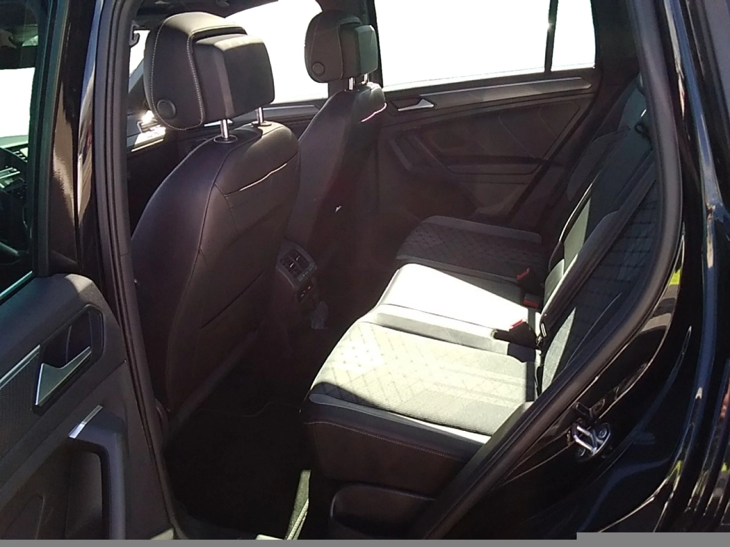 VOLKSWAGEN TIGUAN R LINE 2.0 TDI 110KW (150CV) DSG - Foto 9