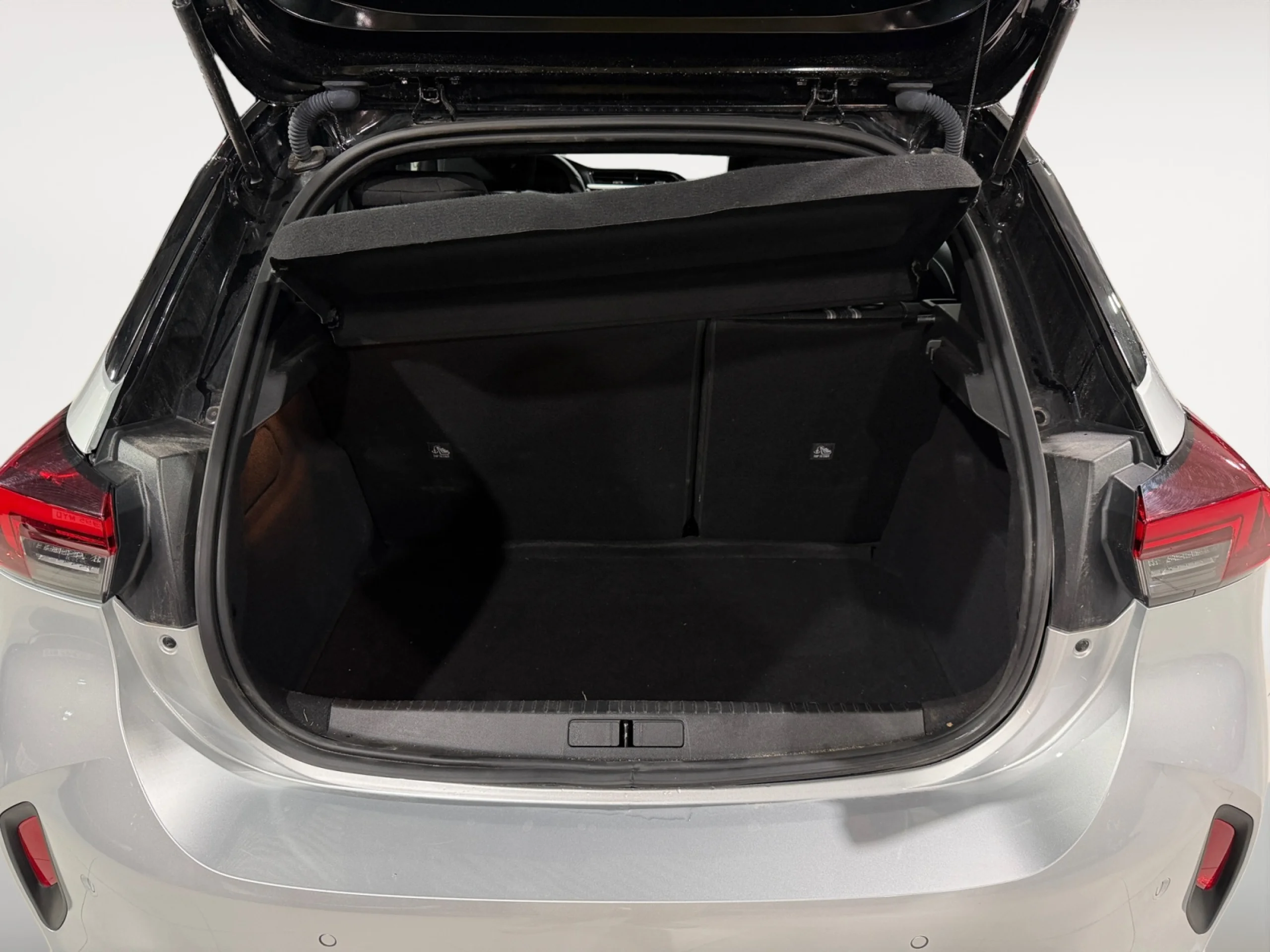 OPEL CORSA 1.2T XHL 74KW (100CV) GS - Foto 7