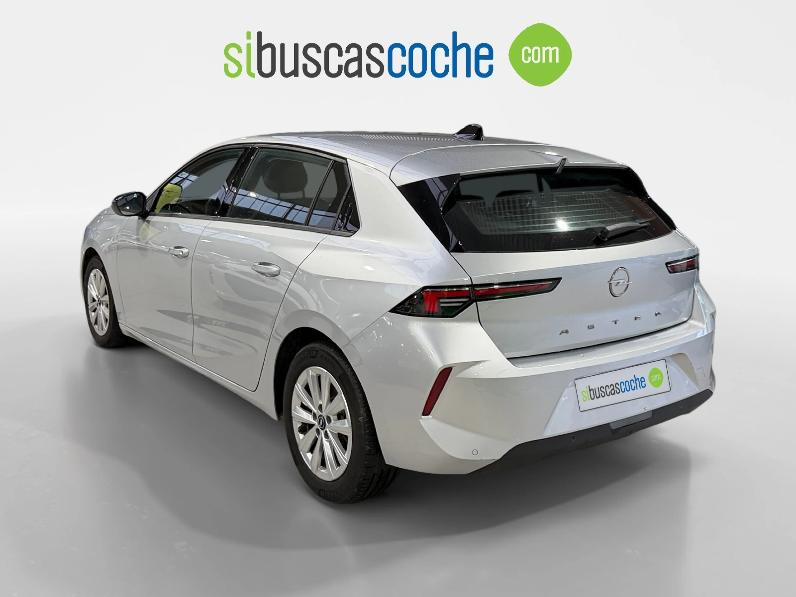 OPEL ASTRA 1.2T XHT 96KW (130CV) EDITION - Foto 2