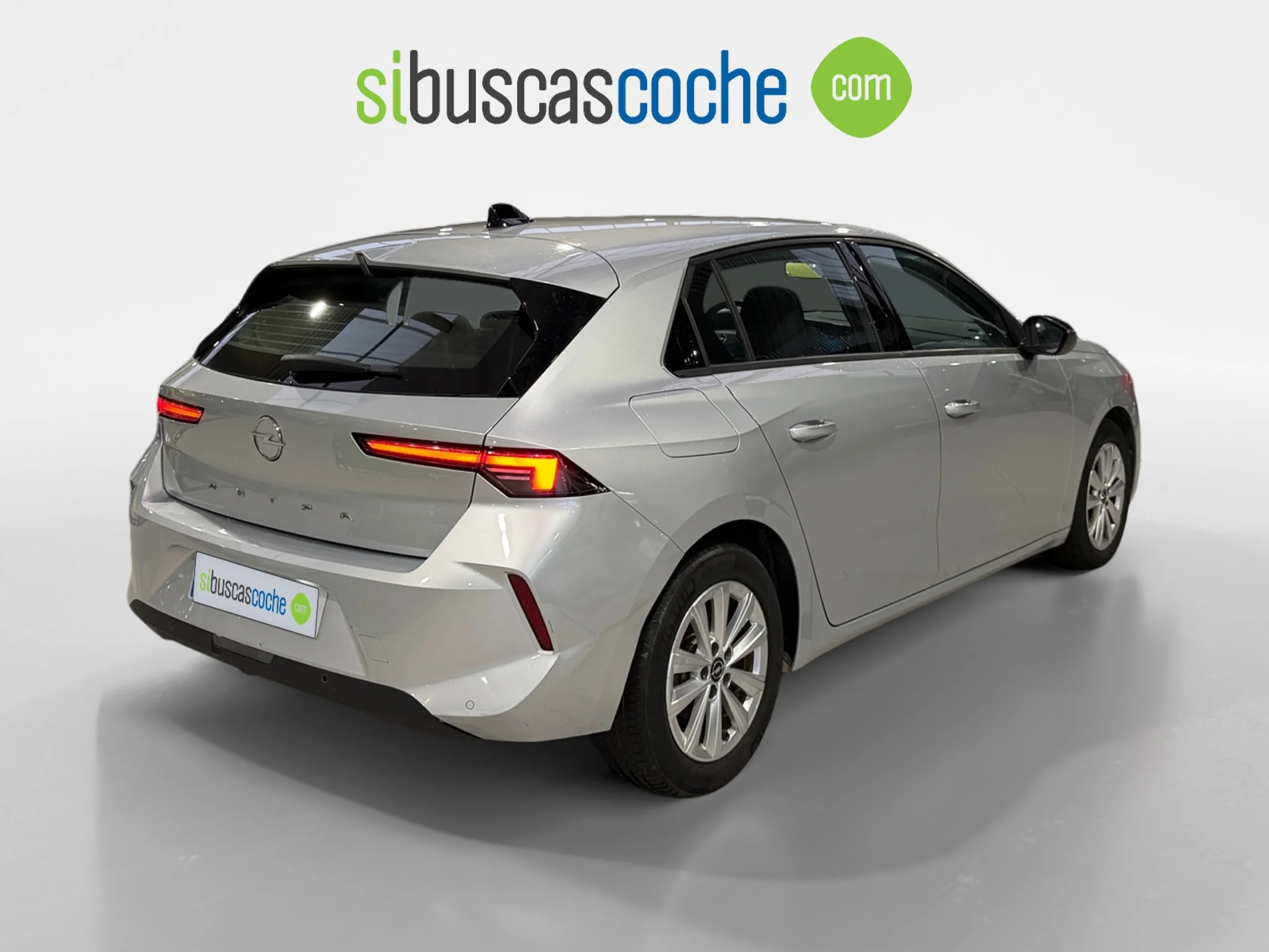 OPEL ASTRA 1.2T XHT 96KW (130CV) EDITION - Foto 18