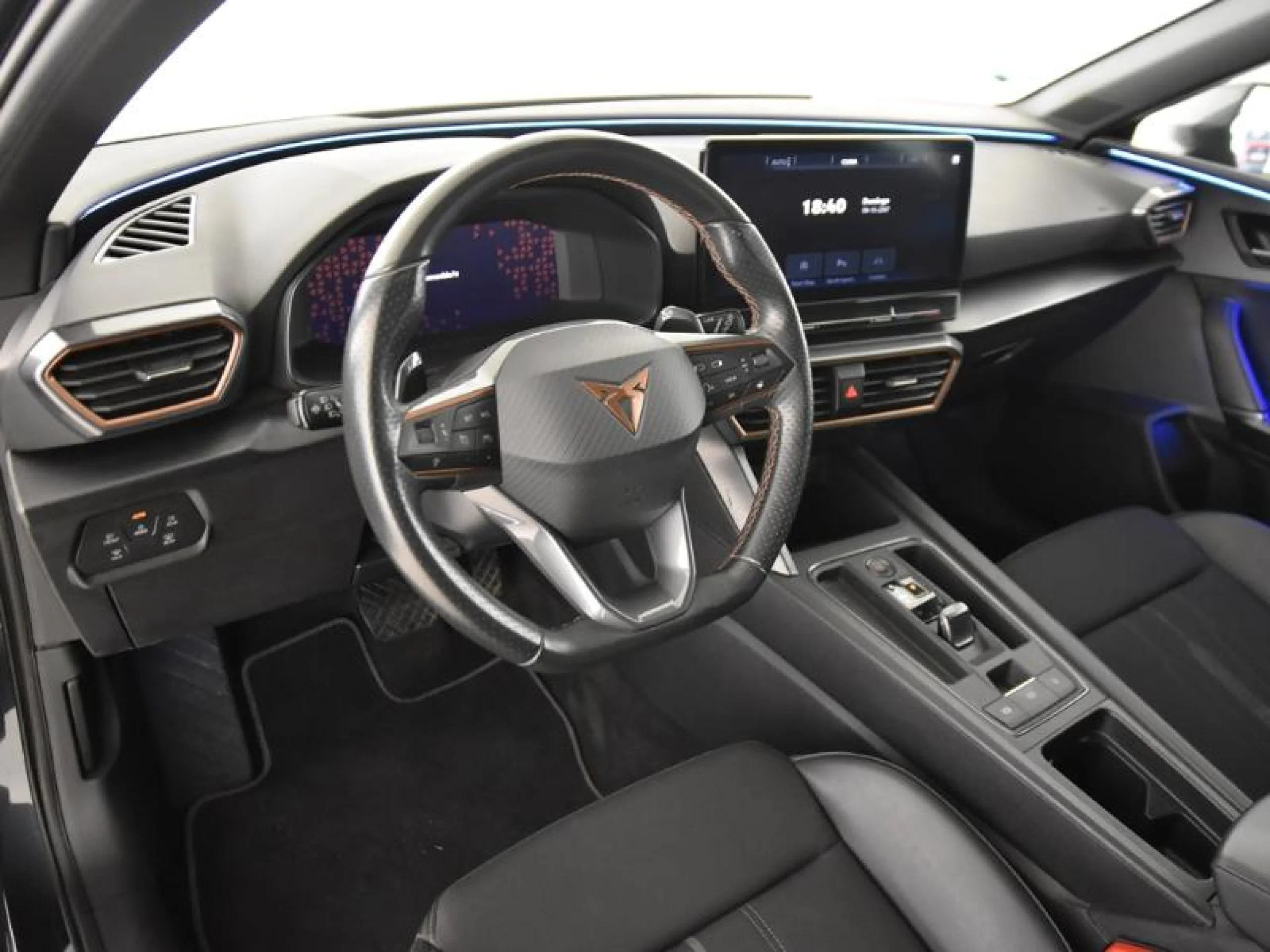 CUPRA LEON 1.5 ETSI 110KW 150CV) DSG - Foto 9