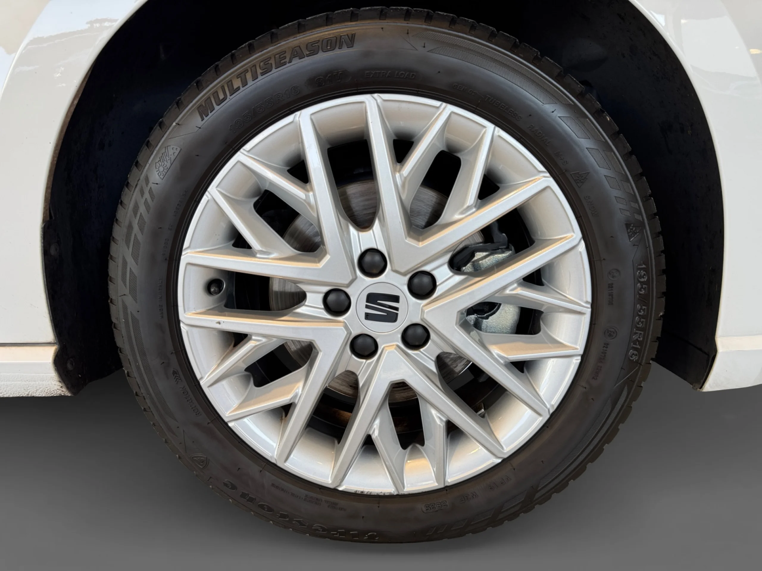 SEAT IBIZA 1.0 TSI 81KW (110CV) FR XL - Foto 9