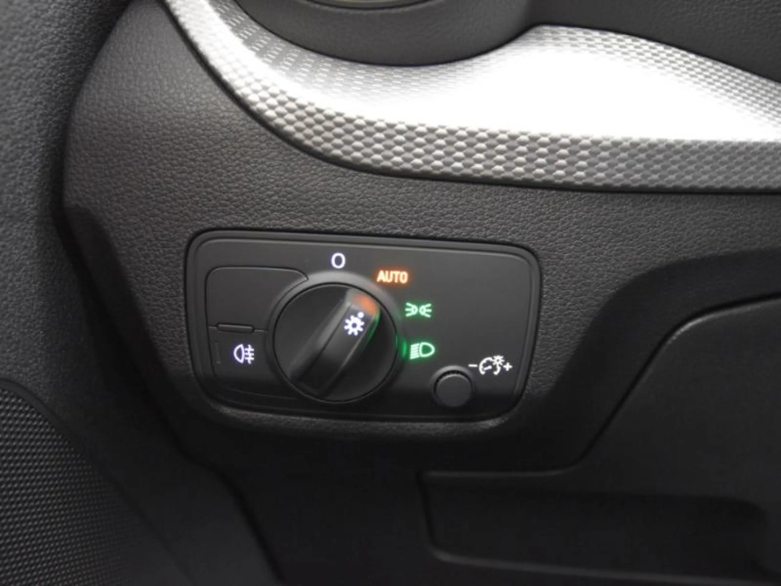 AUDI Q2 ADVANCED 30 TDI 85KW (116CV) S TRONIC - Foto 17