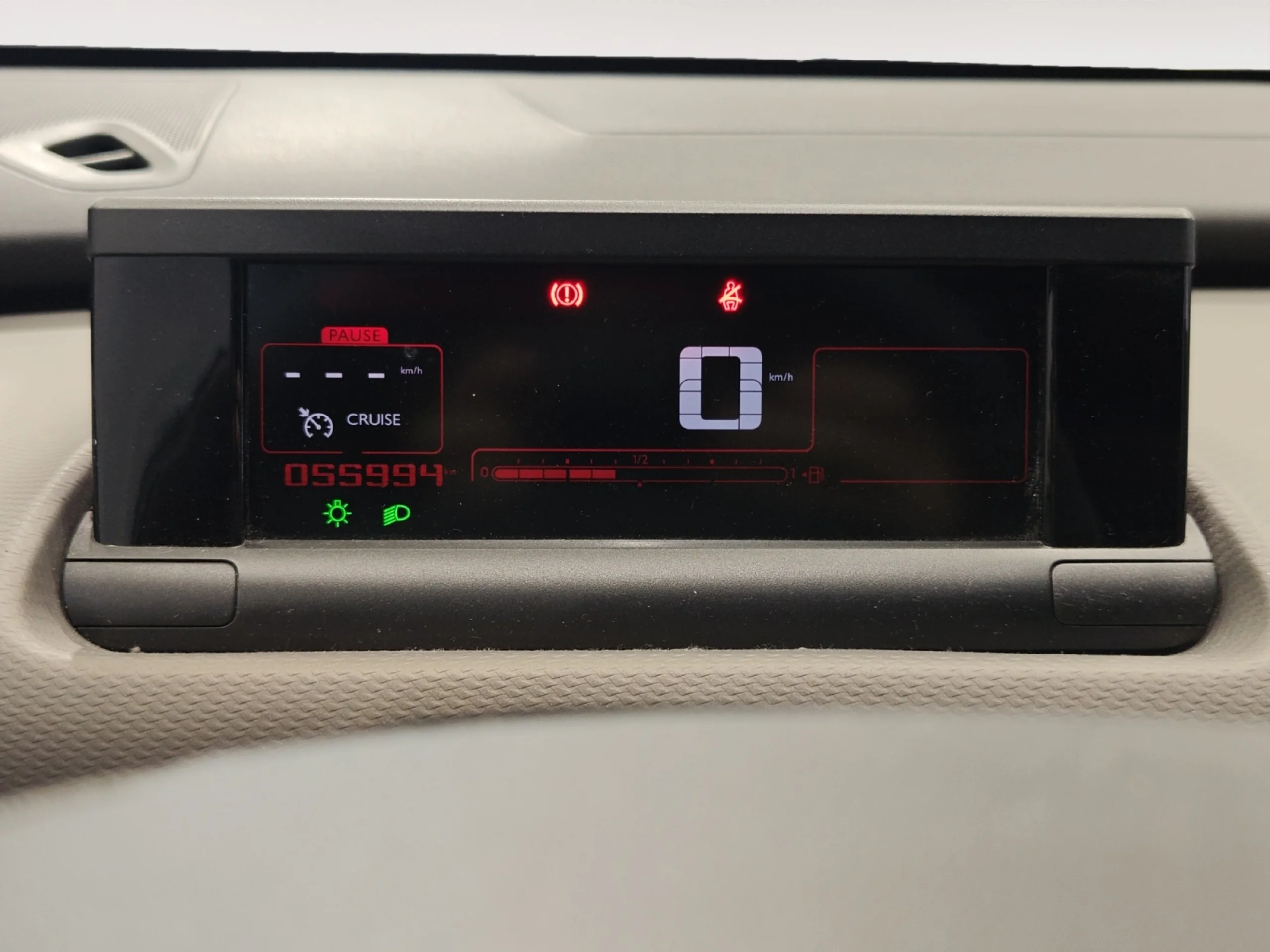 CITROEN C4 CACTUS BLUEHDI 73KW (100CV) SHINE - Foto 15