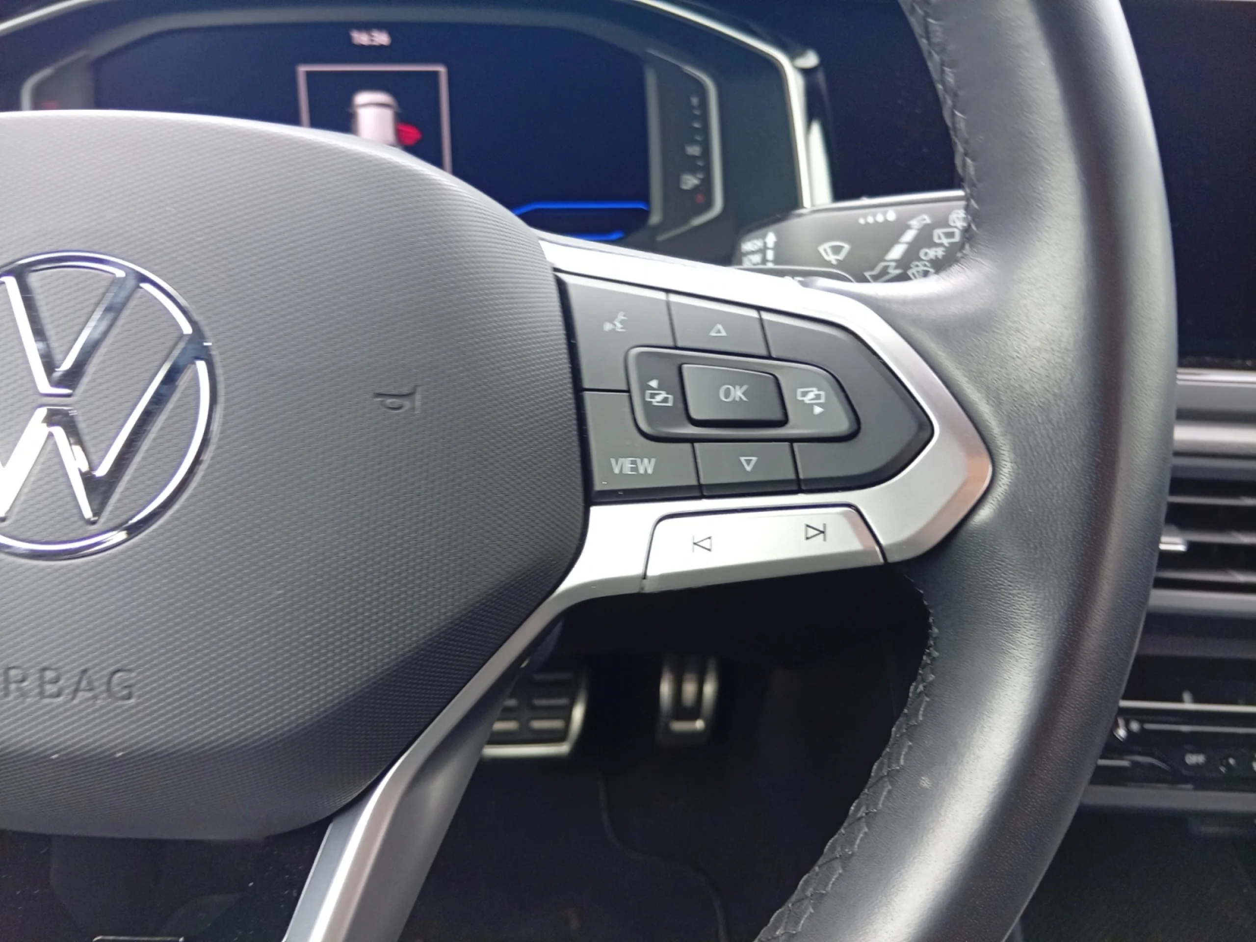 VOLKSWAGEN TAIGO R LINE 1.0 TSI 81KW (110CV) DSG - Foto 10