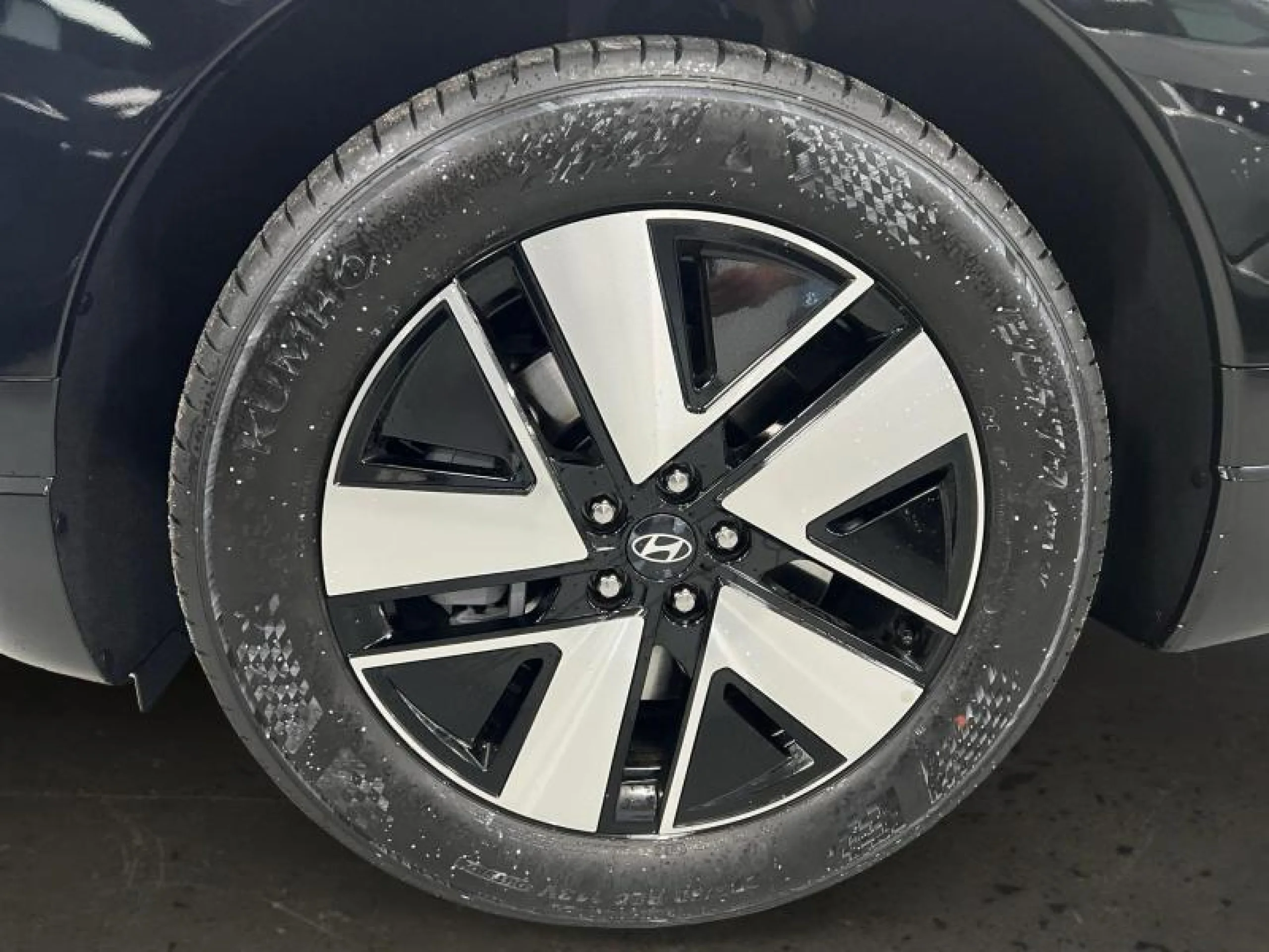 HYUNDAI IONIQ 9 110KWH AWD ENERGY - Foto 6