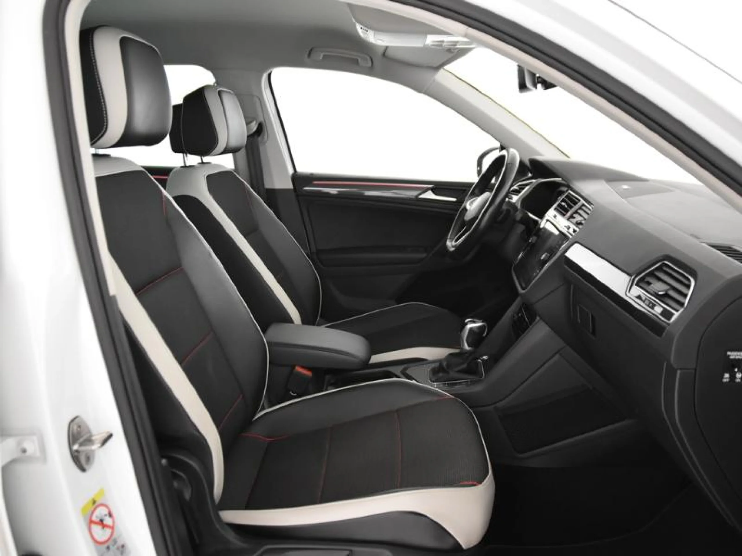VOLKSWAGEN TIGUAN URBAN SPORT 2.0 TDI 110KW (150CV) - Foto 5