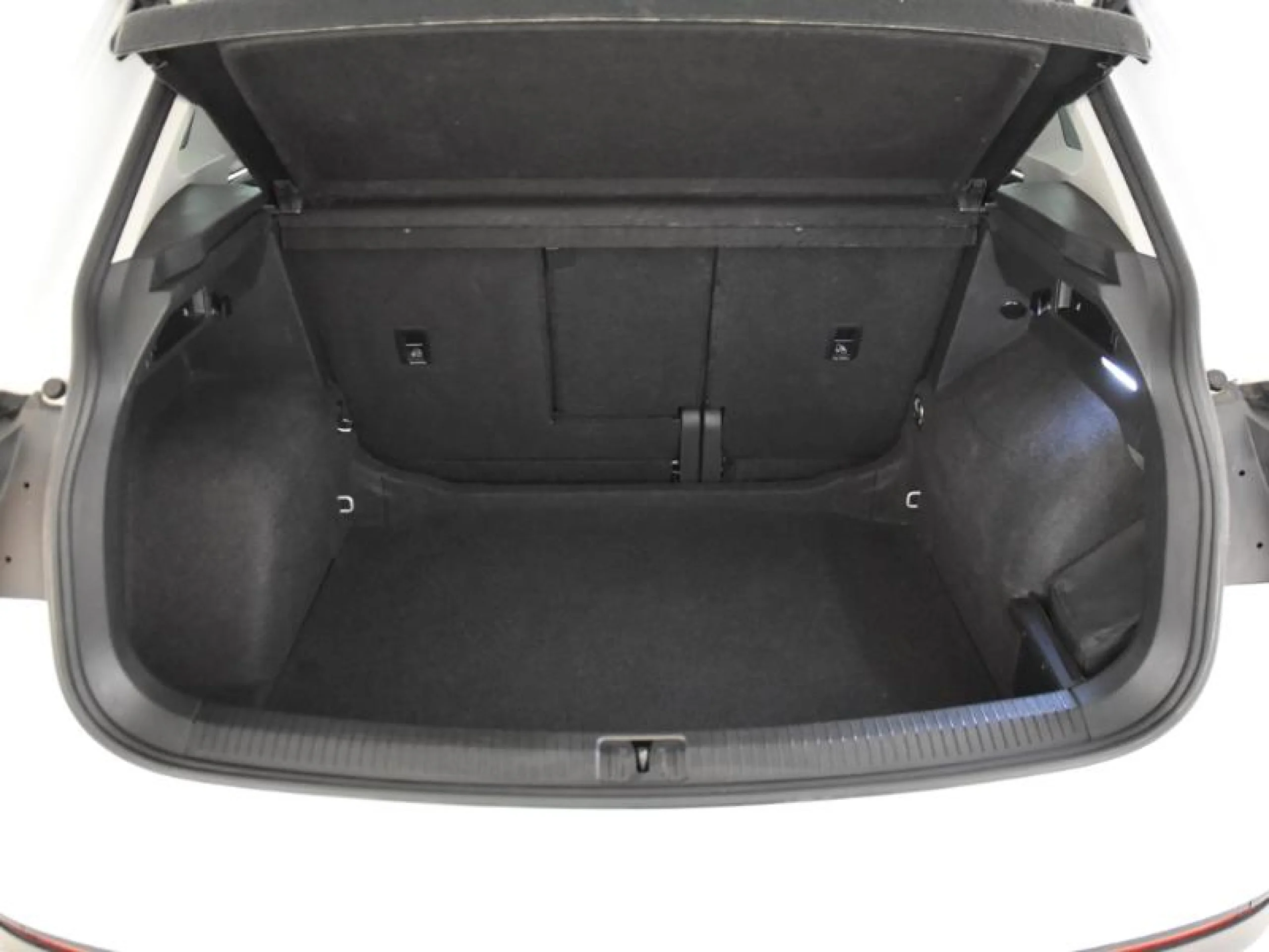 VOLKSWAGEN TIGUAN URBAN SPORT 2.0 TDI 110KW (150CV) - Foto 7