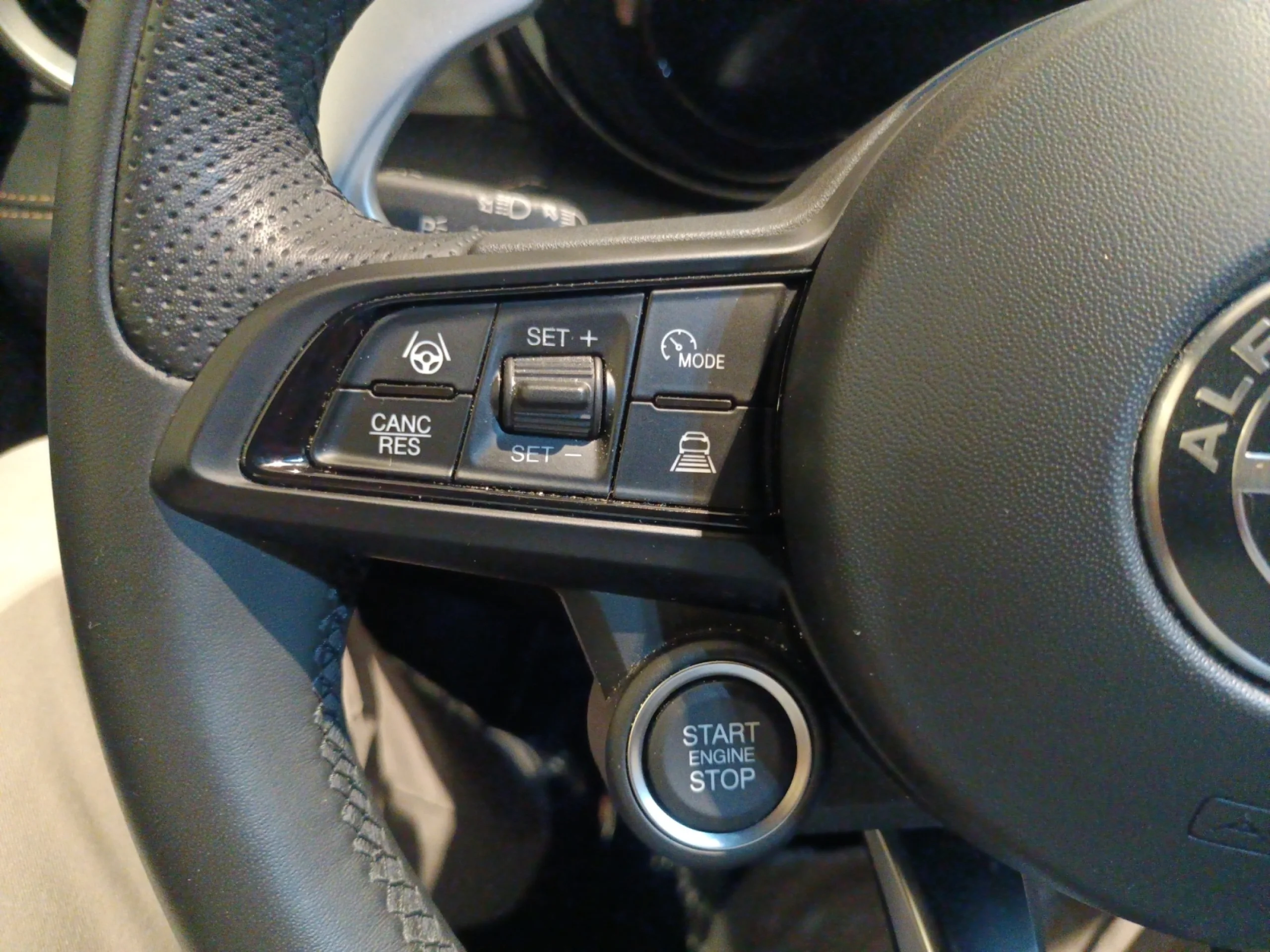 ALFA ROMEO TONALE TONALE DIESEL MY25 1,6 DS 96 KW (130 CV) VELOCE FWD - Foto 11