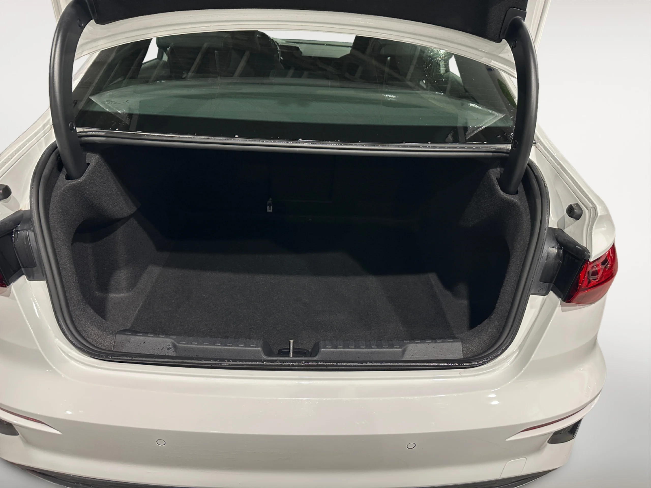 AUDI A3 SEDAN GENUINE ED 35 TDI 110KW S TRONIC - Foto 7