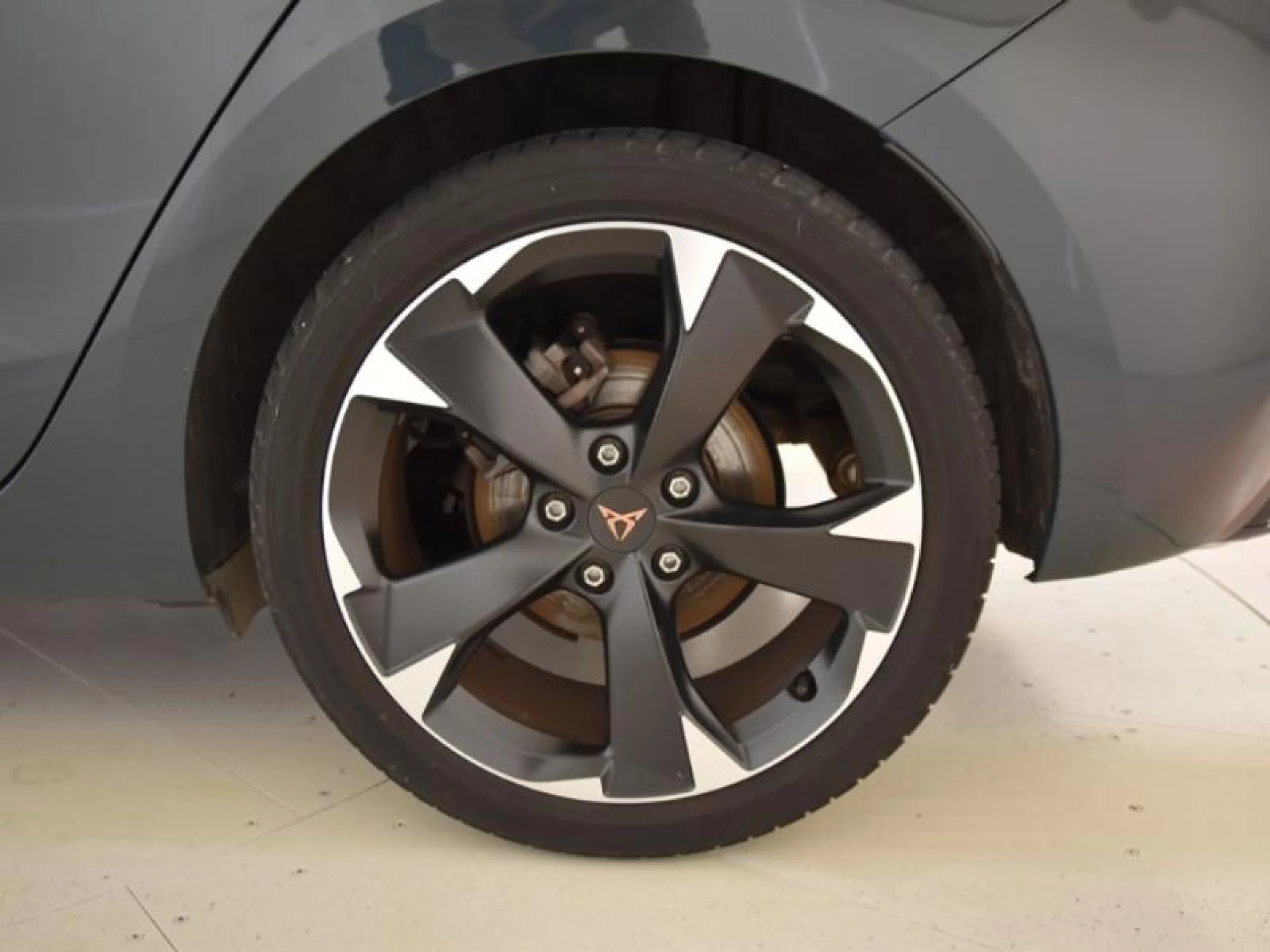 CUPRA LEON 1.5 ETSI 110KW (150CV) DSG - Foto 8