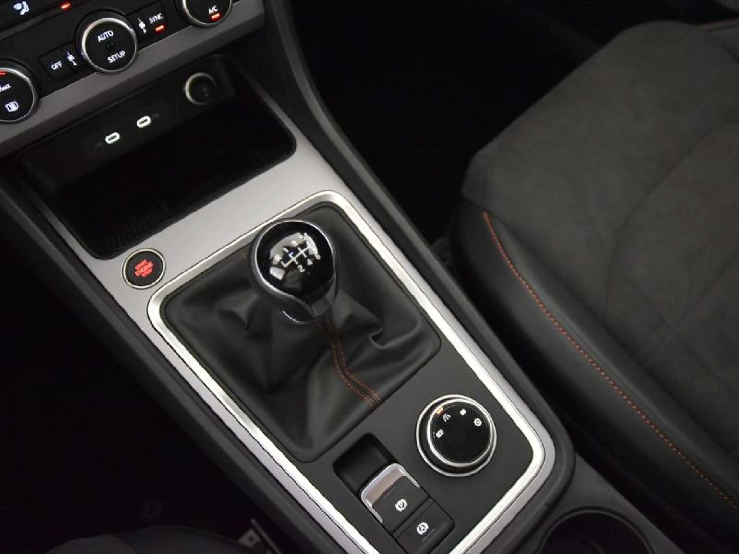 SEAT ATECA 1.5 TSI 110KW (150CV) FR SPECIAL EDITION - Foto 10