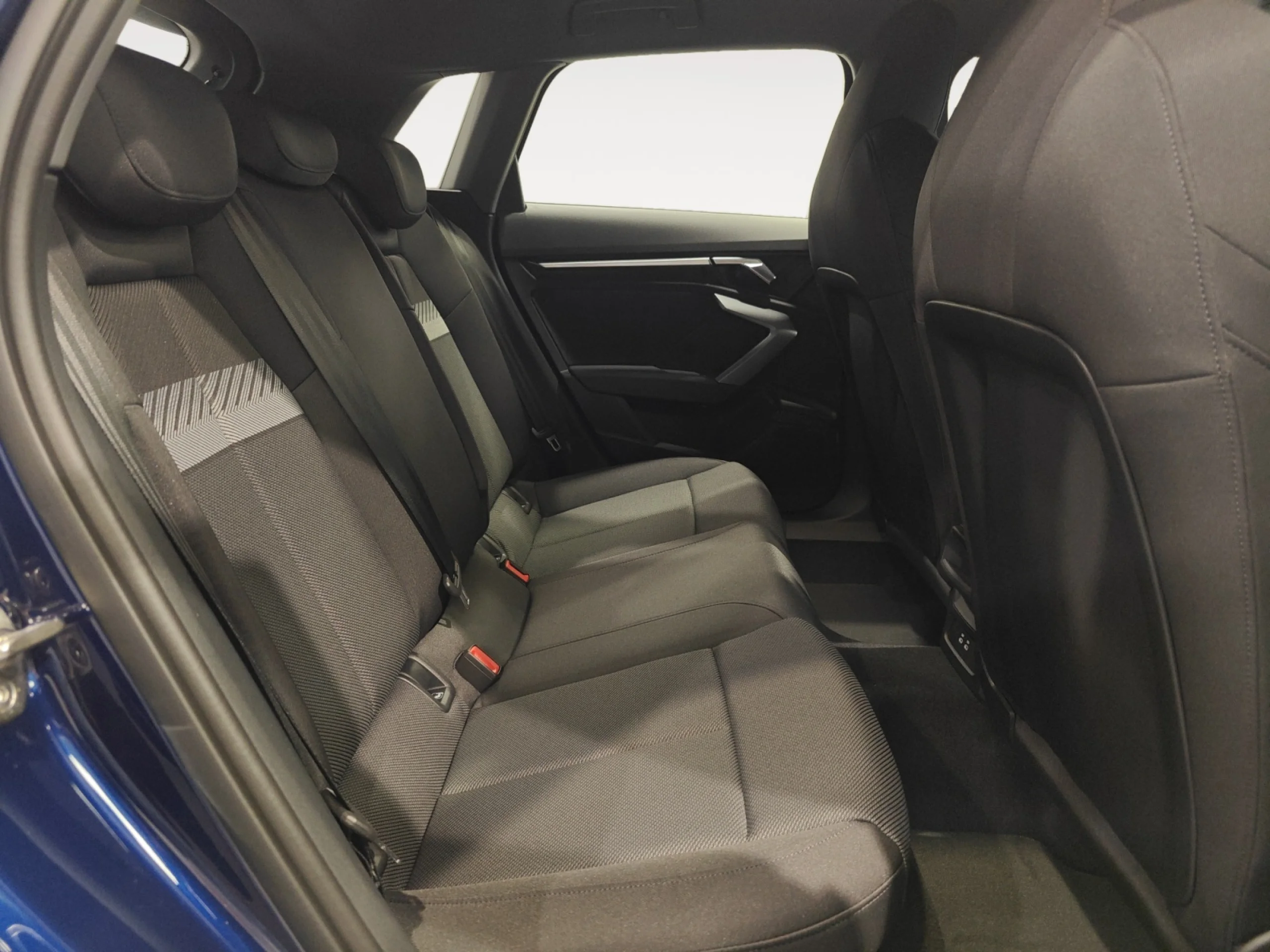 AUDI A3 ALLSTREET ADVANCED 35 TFSI 110KW S TRONI - Foto 6