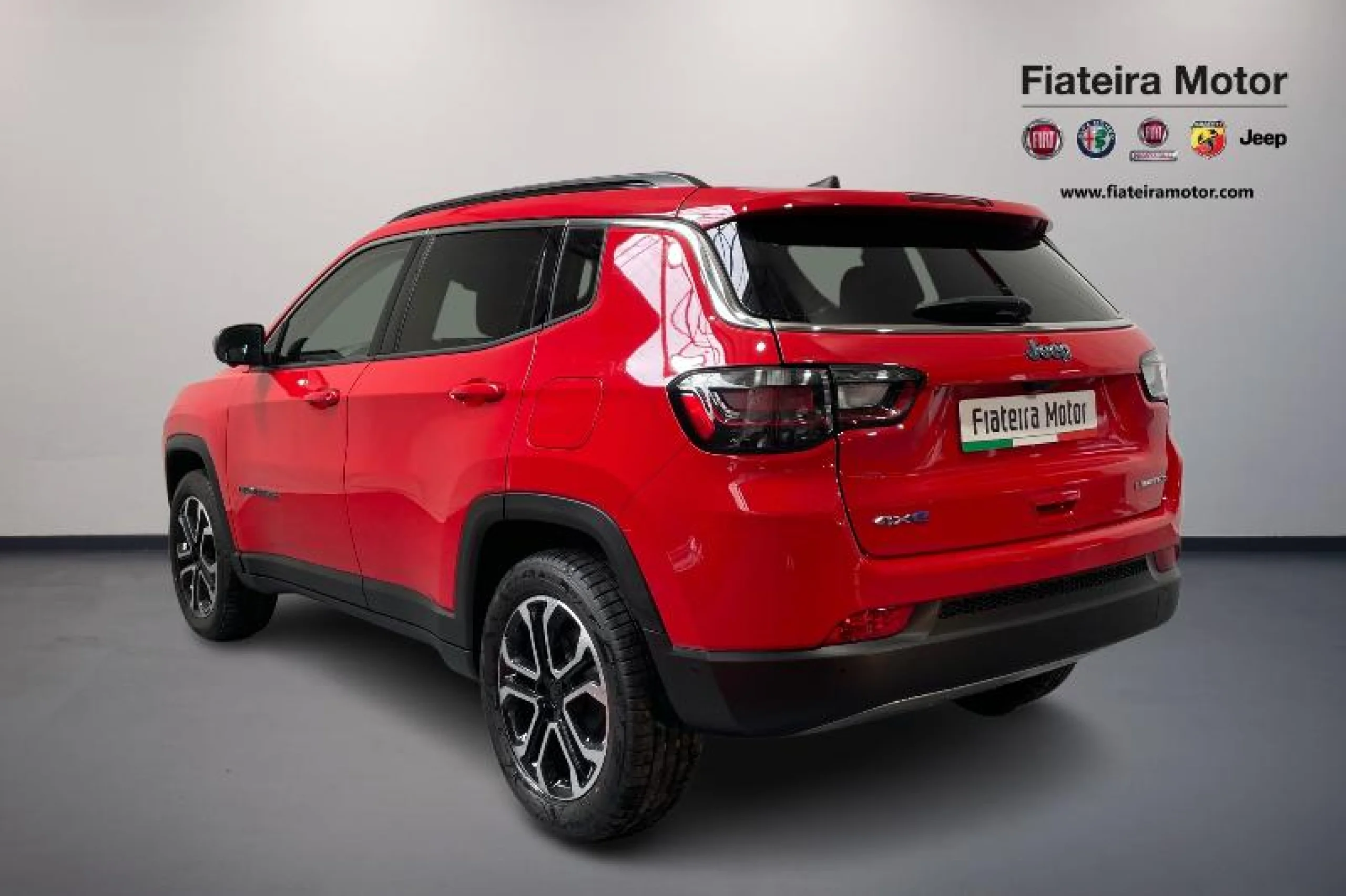 JEEP COMPASS 4XE 1.3 PHEV 140KW(190CV) LIMITED AT AWD - Foto 3