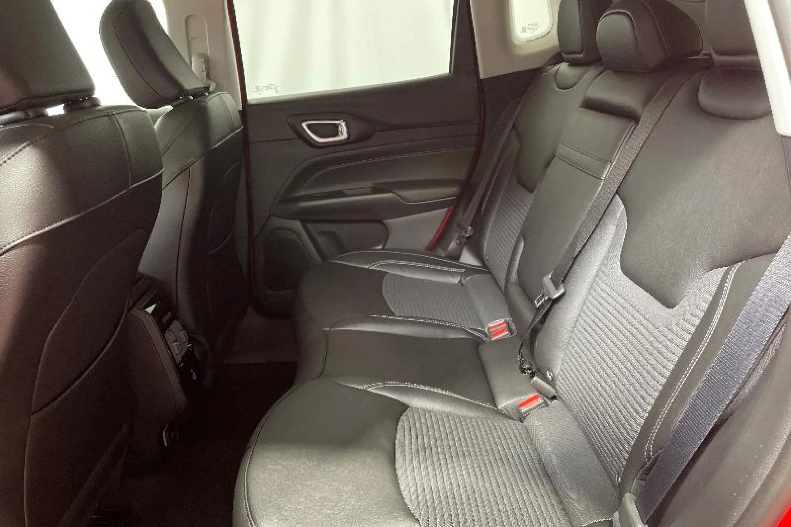 JEEP COMPASS 4XE 1.3 PHEV 140KW(190CV) LIMITED AT AWD - Foto 6