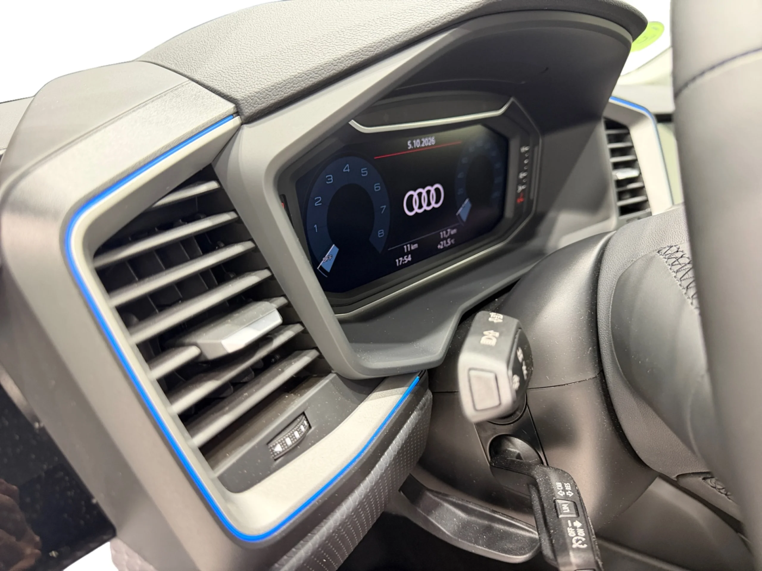 AUDI A1 SPORTBACK ADRENALIN 30 TFSI 85KW (116CV) - Foto 9