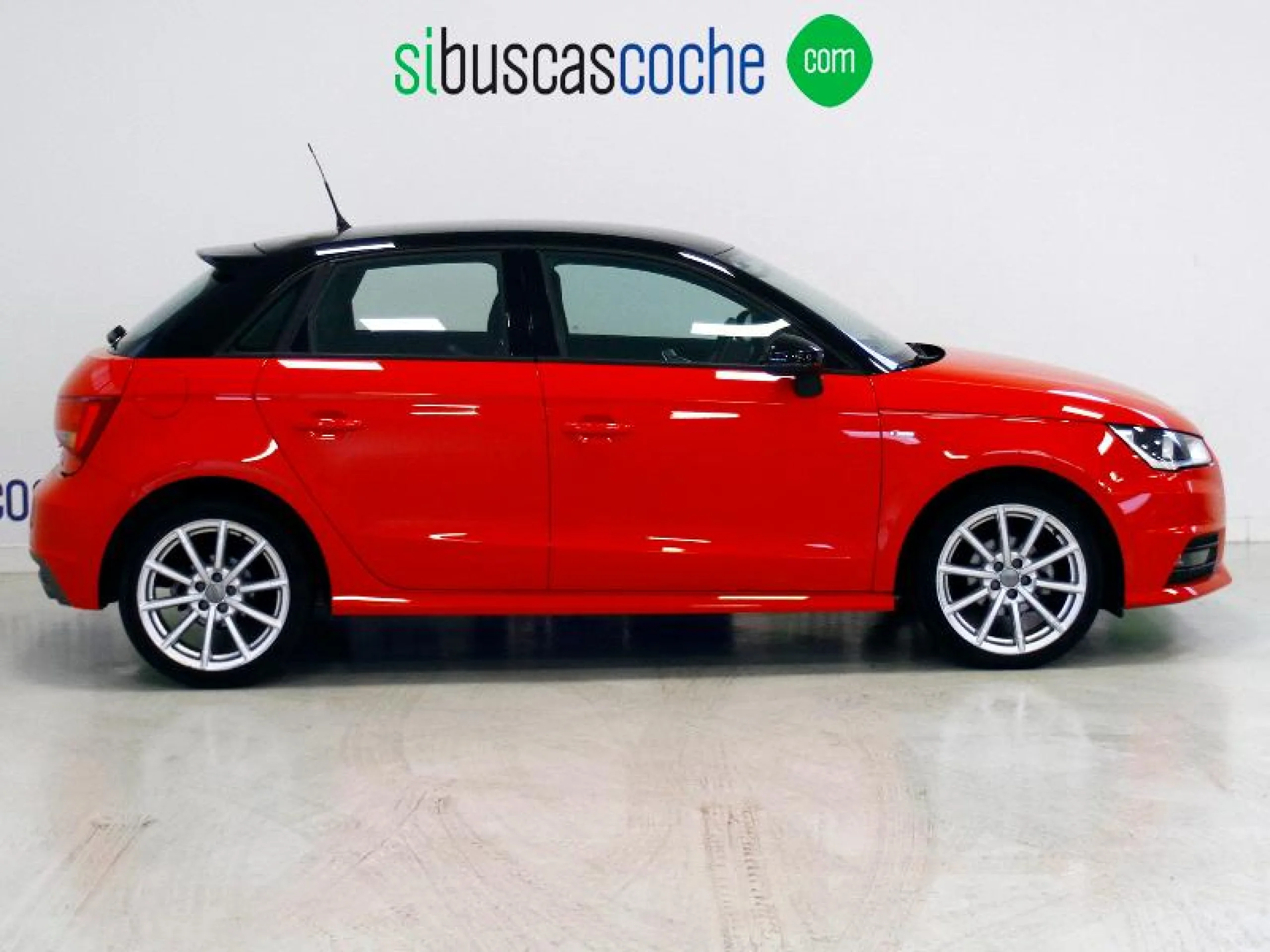 AUDI A1 ADRENALIN 1.0 TFSI 70KW (95CV) SPORTBACK - Foto 3