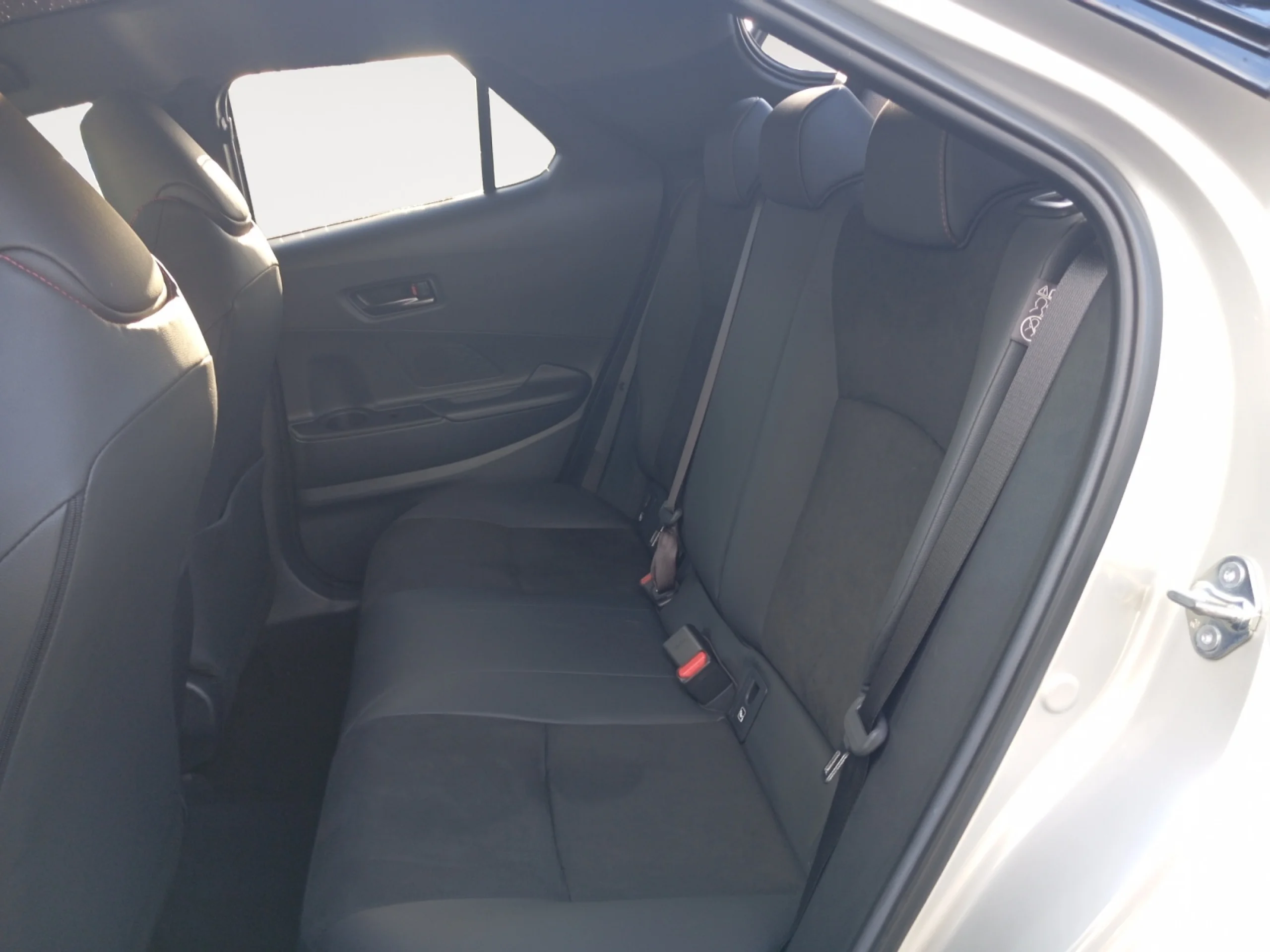 TOYOTA C HR 2.0 200H PREMIERE EDITION GR SPORT - Foto 6