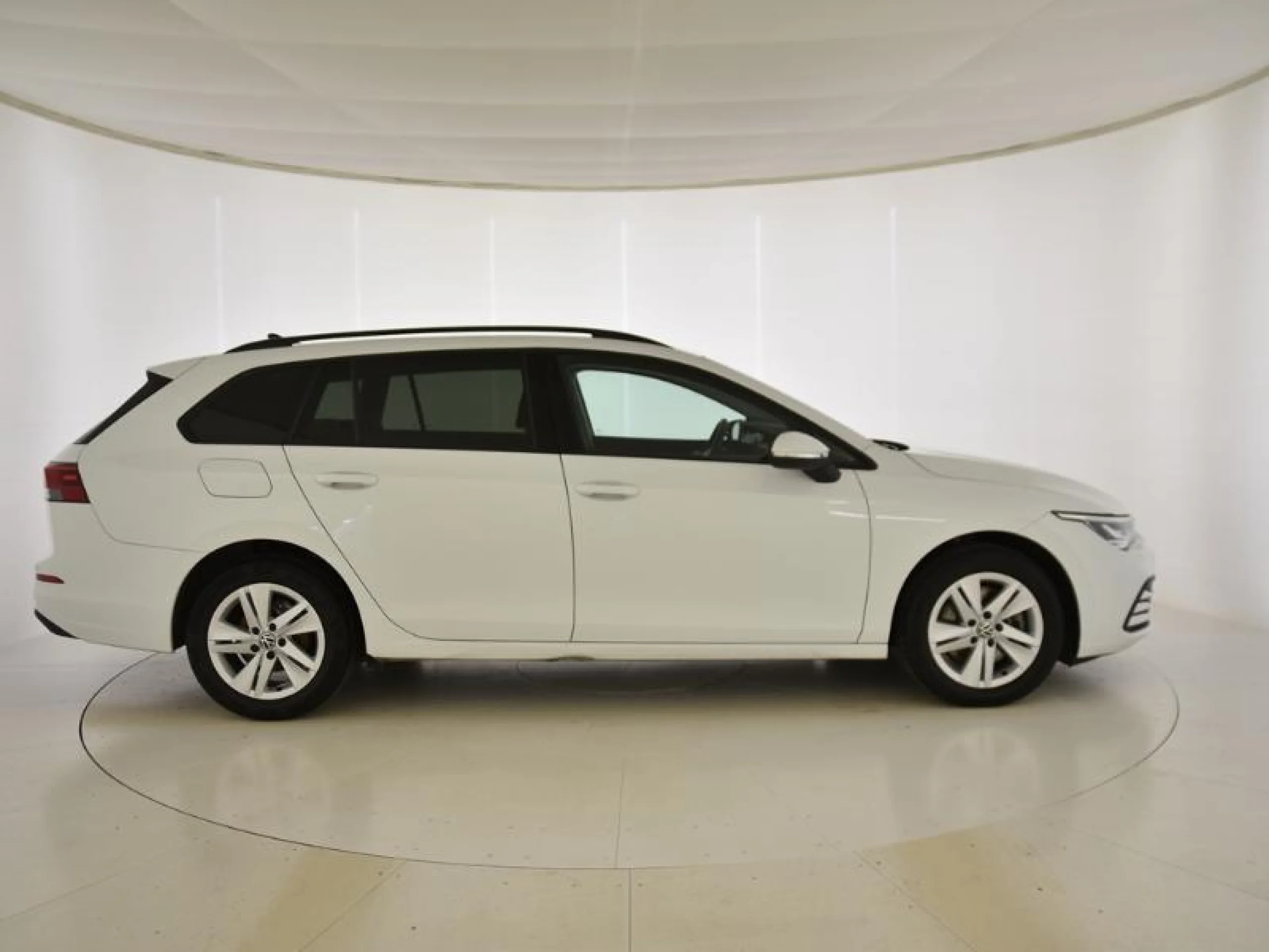 VOLKSWAGEN GOLF LIFE 2.0 TDI 85KW (115CV) VARIANT - Foto 3