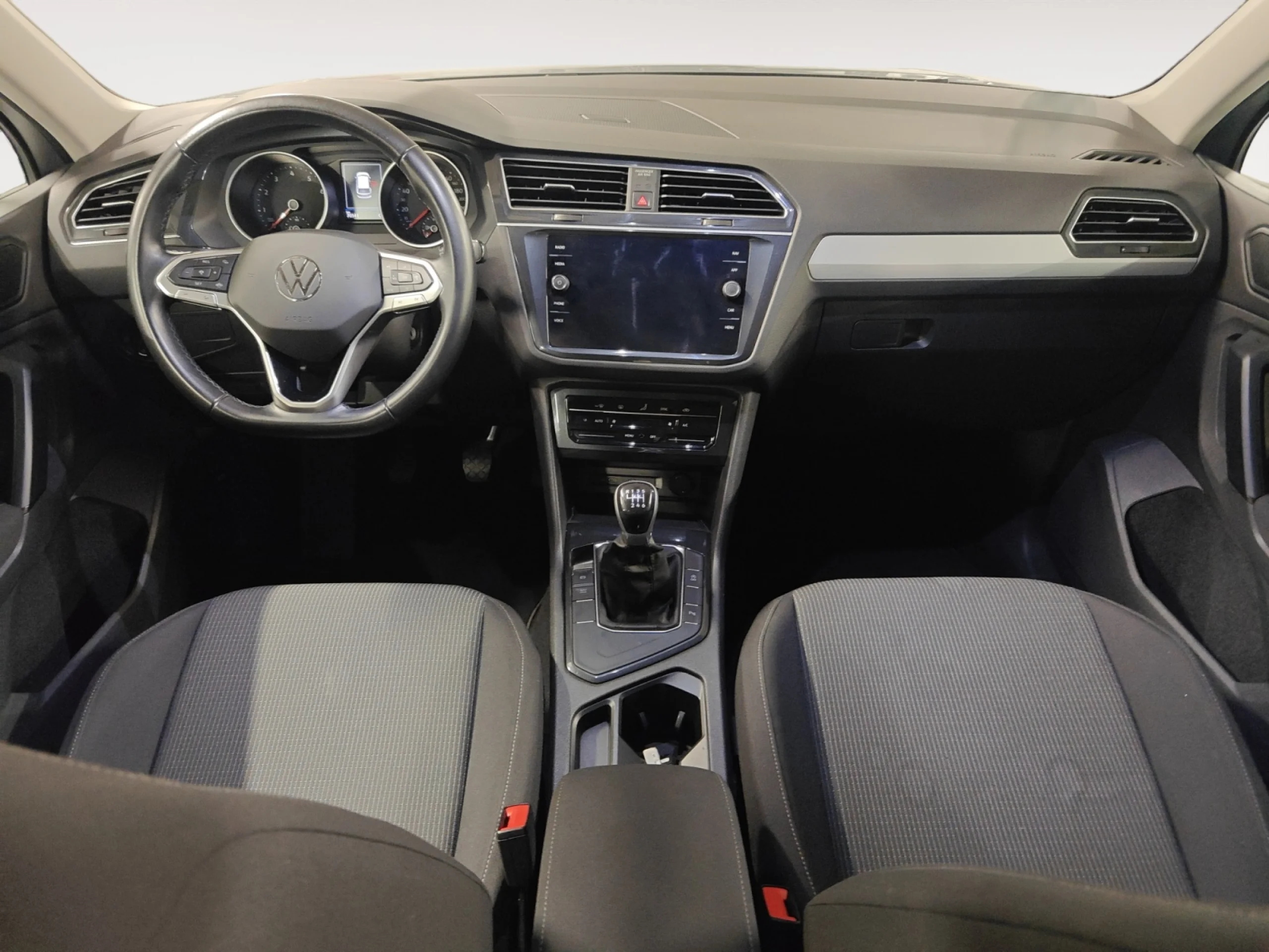 VOLKSWAGEN TIGUAN TIGUAN 1.5 TSI 96KW (130CV) - Foto 4