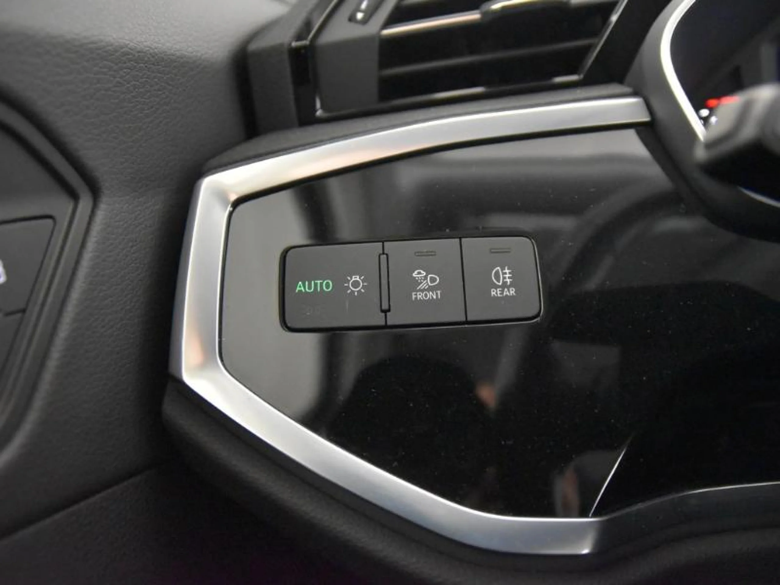 AUDI Q3 35 TDI 110KW (150CV) S TRONIC - Foto 20