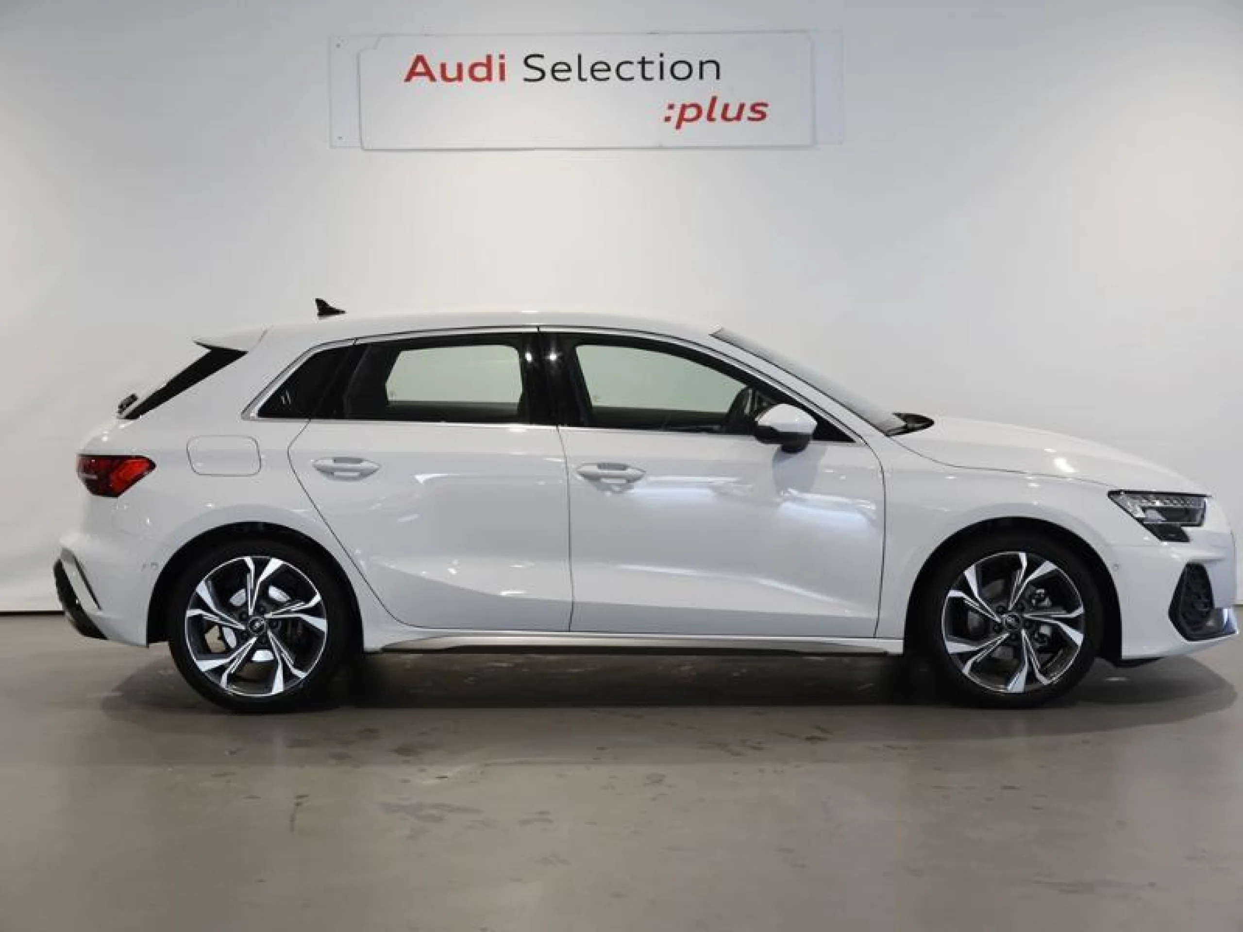 AUDI A3 SPORTBACK S LINE 35 TFSI 110KW S TRONIC - Foto 3