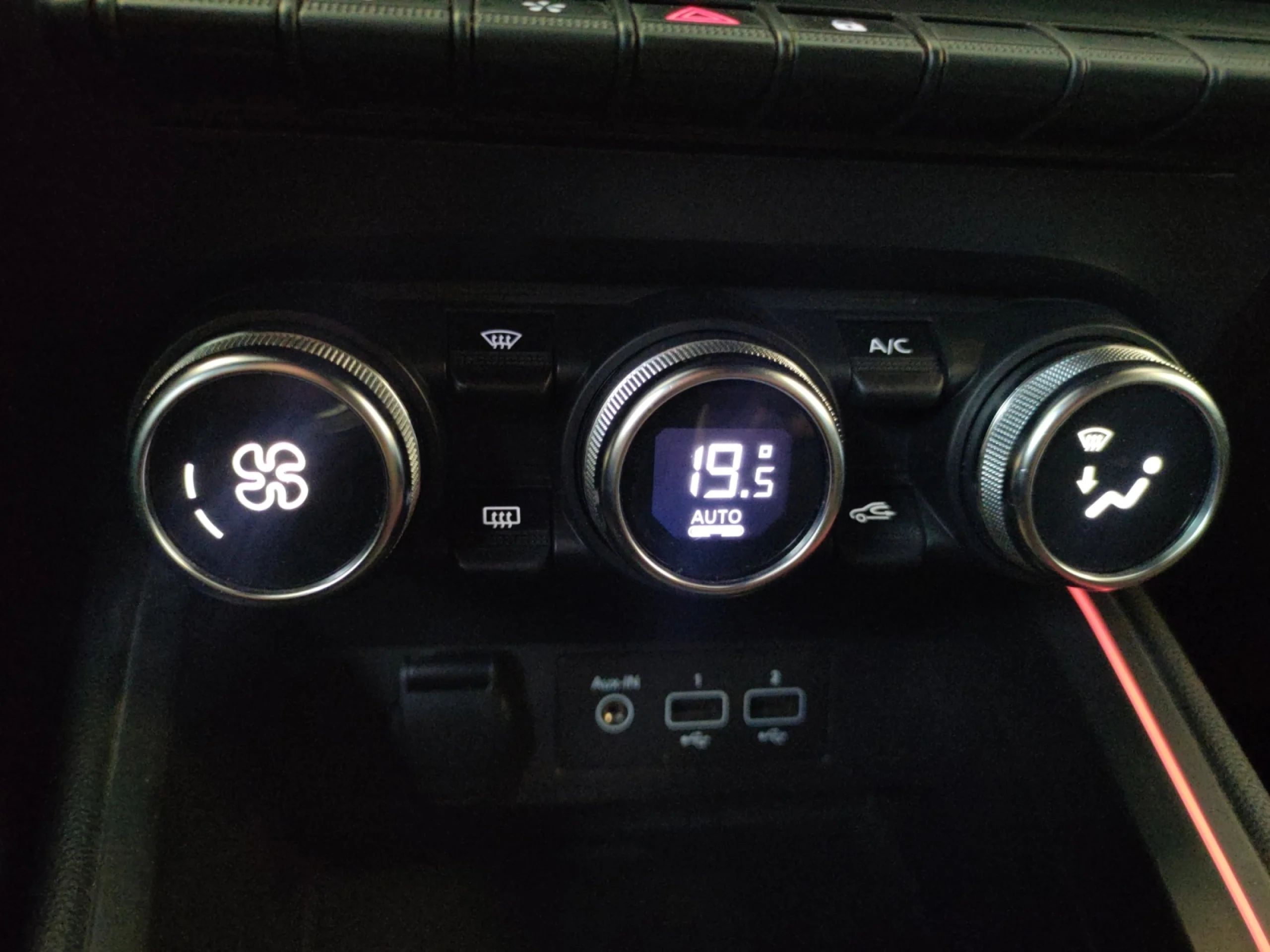 RENAULT CLIO ZEN TCE 67 KW (91CV) - Foto 14