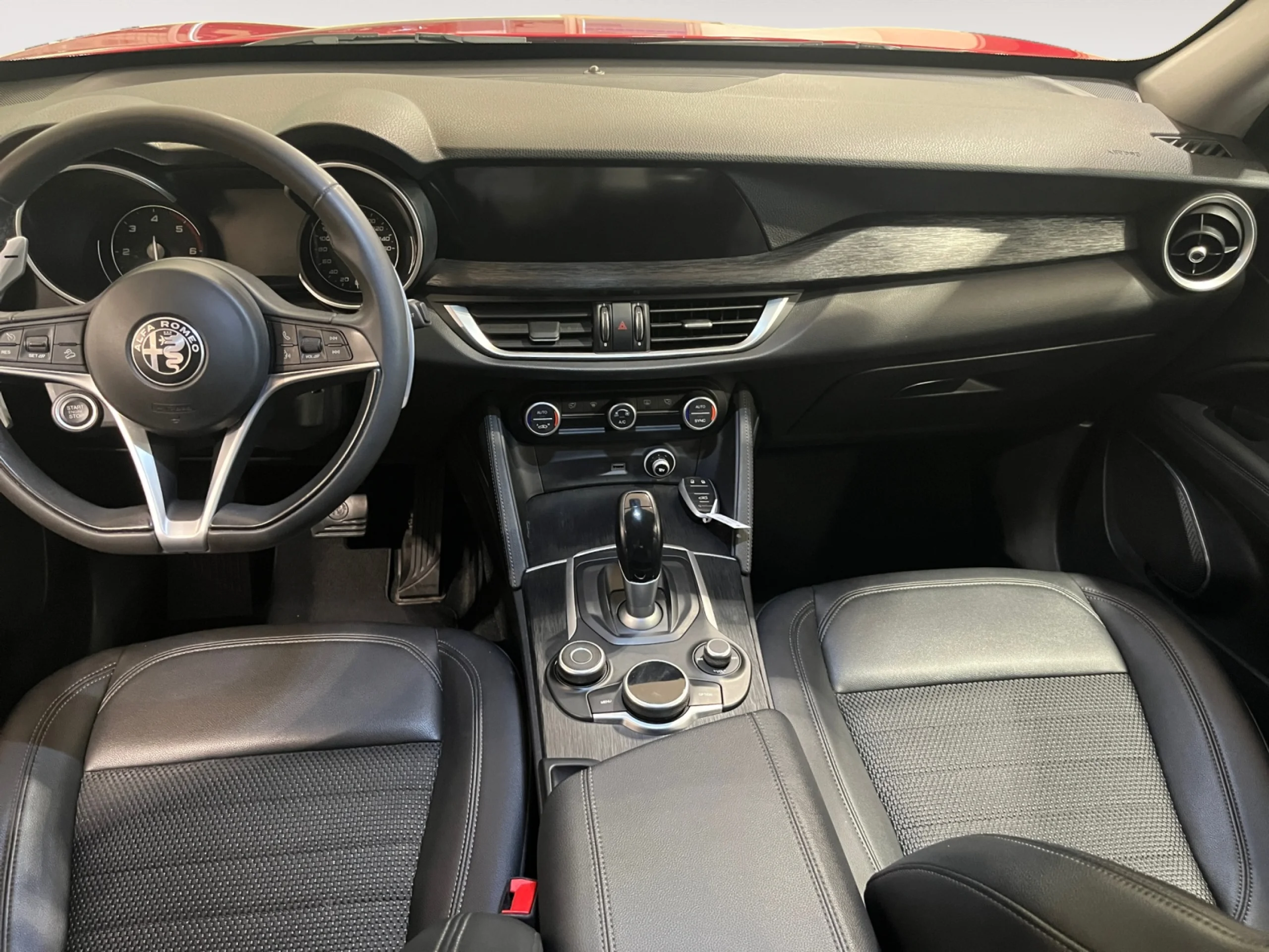 ALFA ROMEO STELVIO 2.2 DIÉSEL 154KW (210CV) EXECUTIVE Q4 - Foto 4