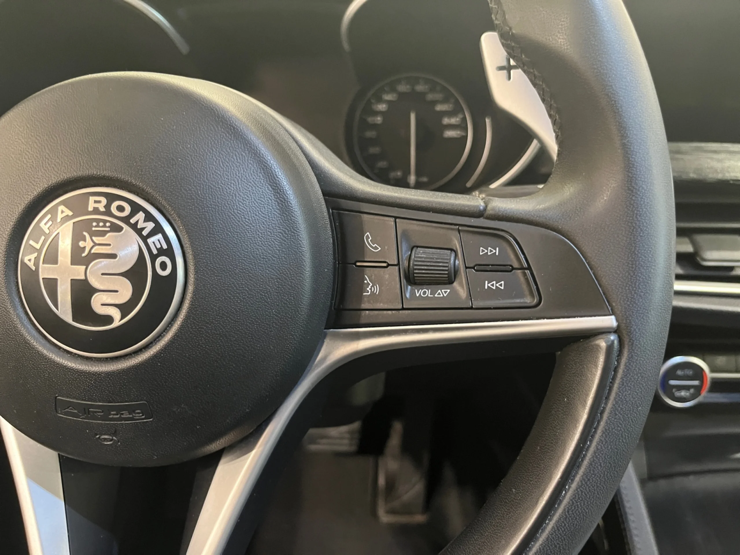 ALFA ROMEO STELVIO 2.2 DIÉSEL 154KW (210CV) EXECUTIVE Q4 - Foto 16