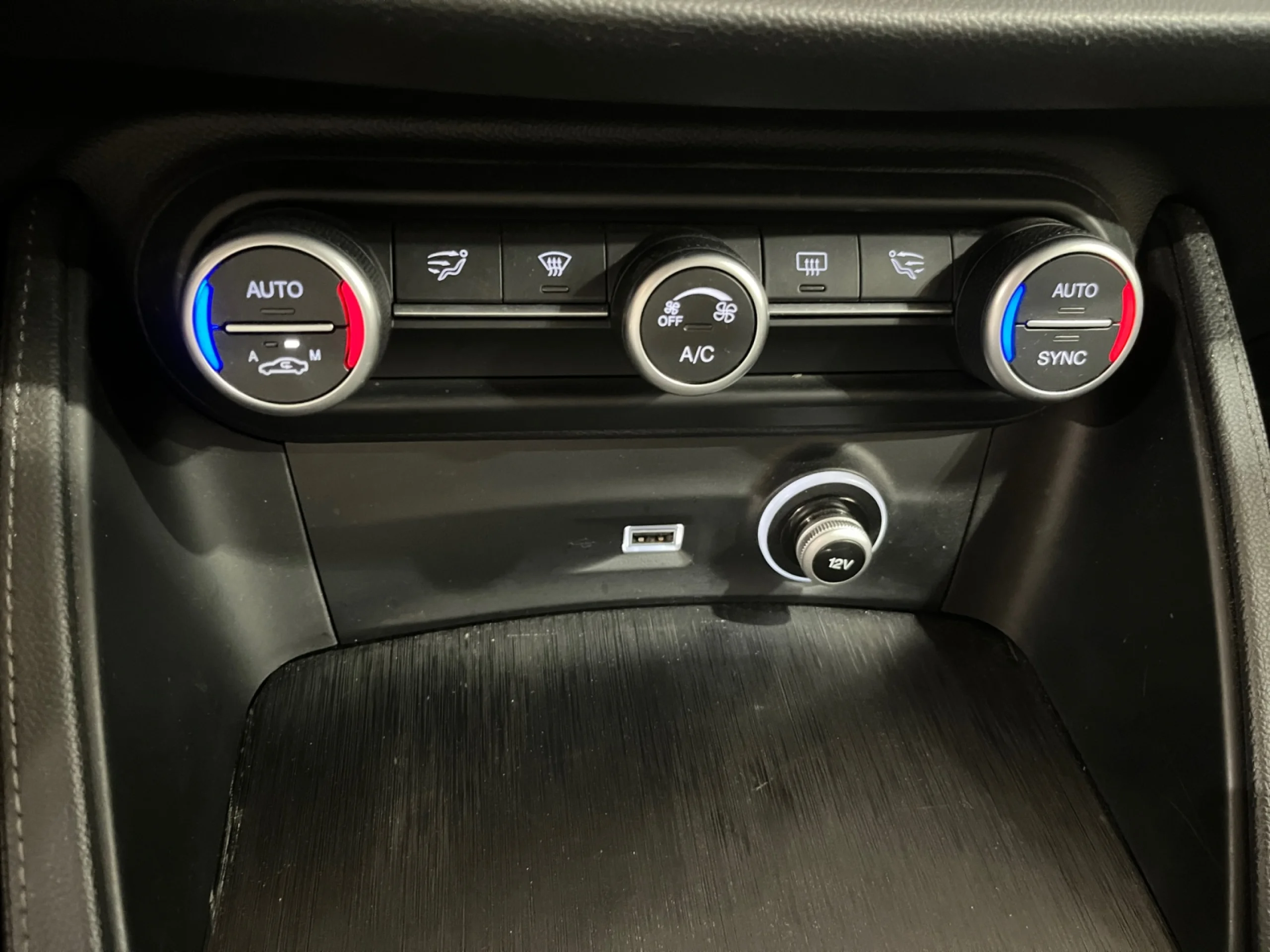 ALFA ROMEO STELVIO 2.2 DIÉSEL 154KW (210CV) EXECUTIVE Q4 - Foto 17