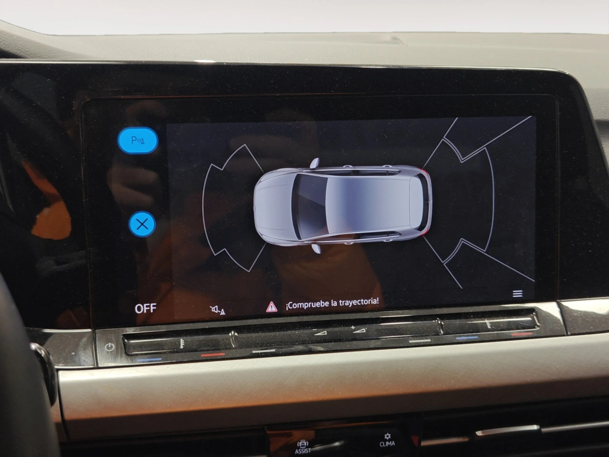 VOLKSWAGEN GOLF LIFE 2.0 TDI 85KW (115CV) - Foto 16