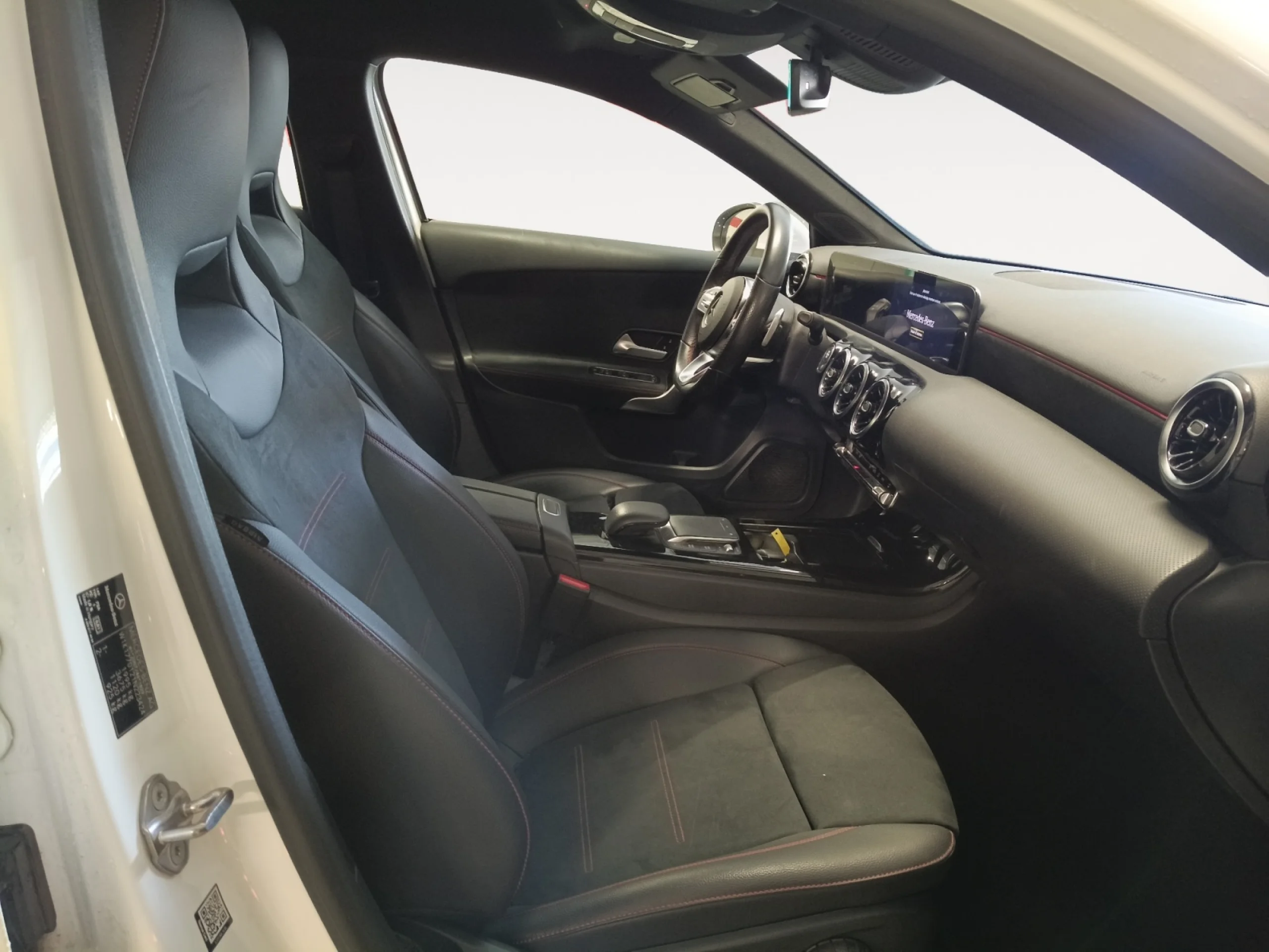 MERCEDES-BENZ CLASE A A 200 D - Foto 5