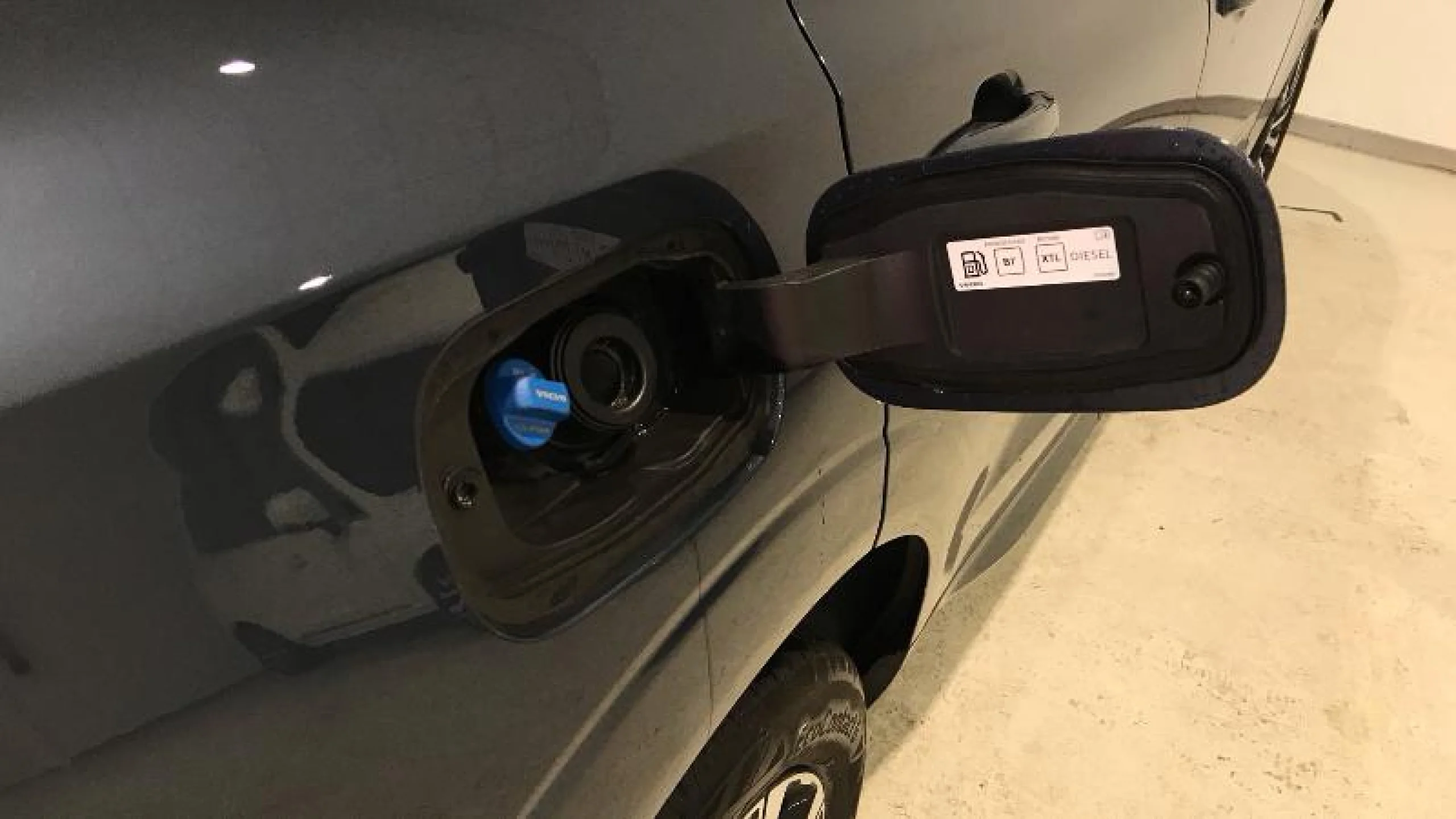 VOLVO XC60 2.0 B4 D PLUS DARK AUTO - Foto 20