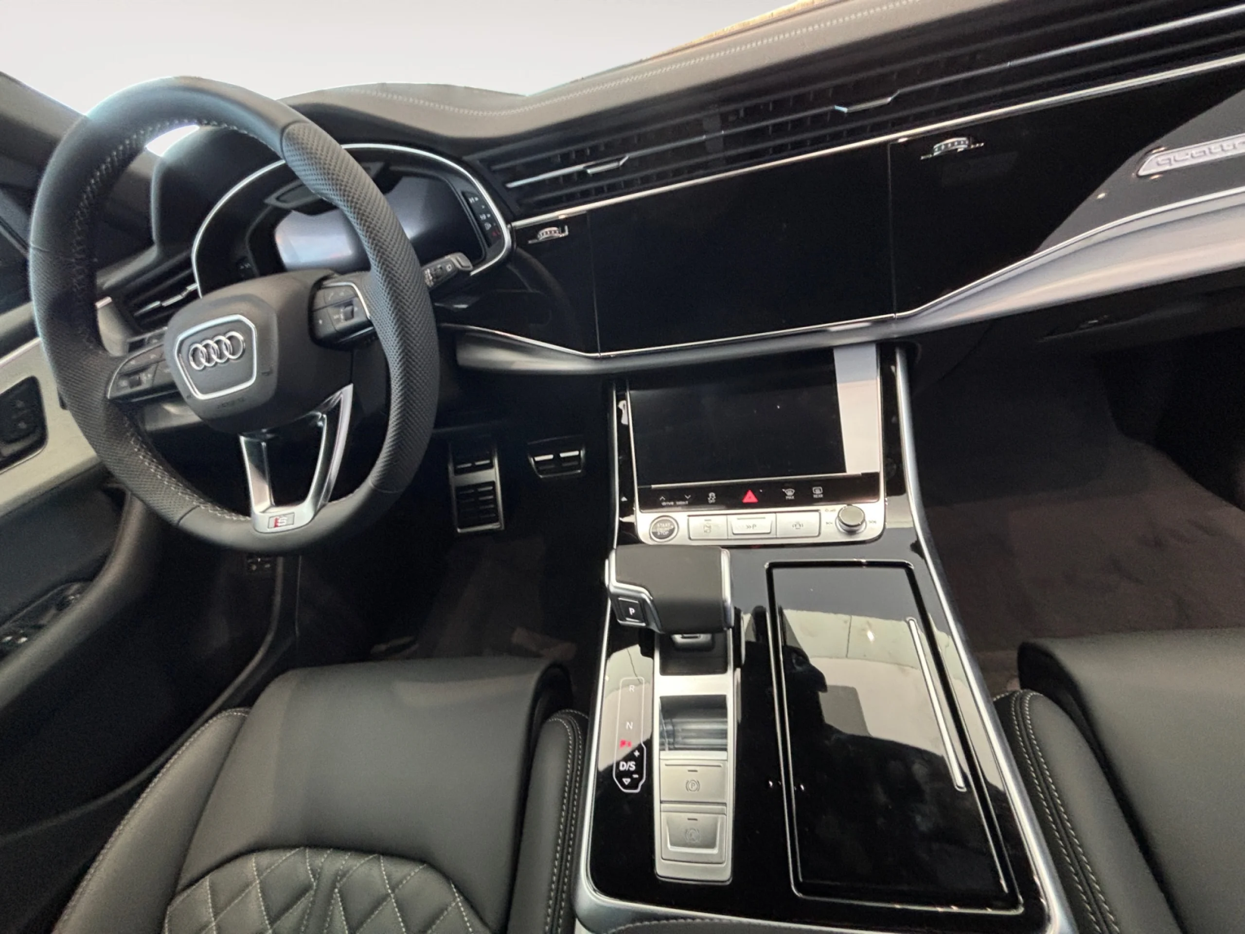 AUDI Q8 Q8 SUV  BLACK LINE TFSI E QUATTRO 290(394) KW(CV) TIPTRONIC - Foto 11