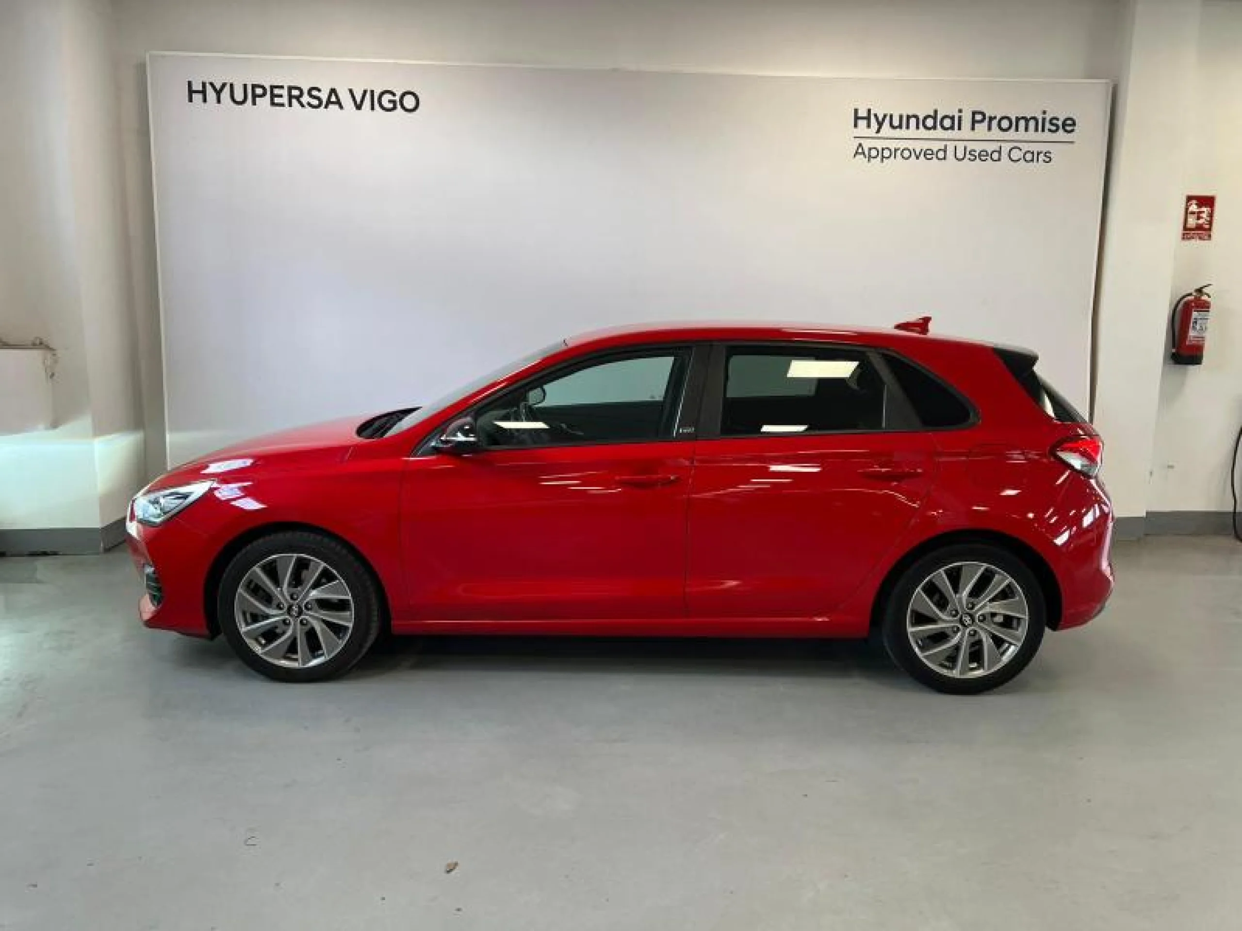 HYUNDAI I30 1.4 TGDI TECNO TECH DCT - Foto 2