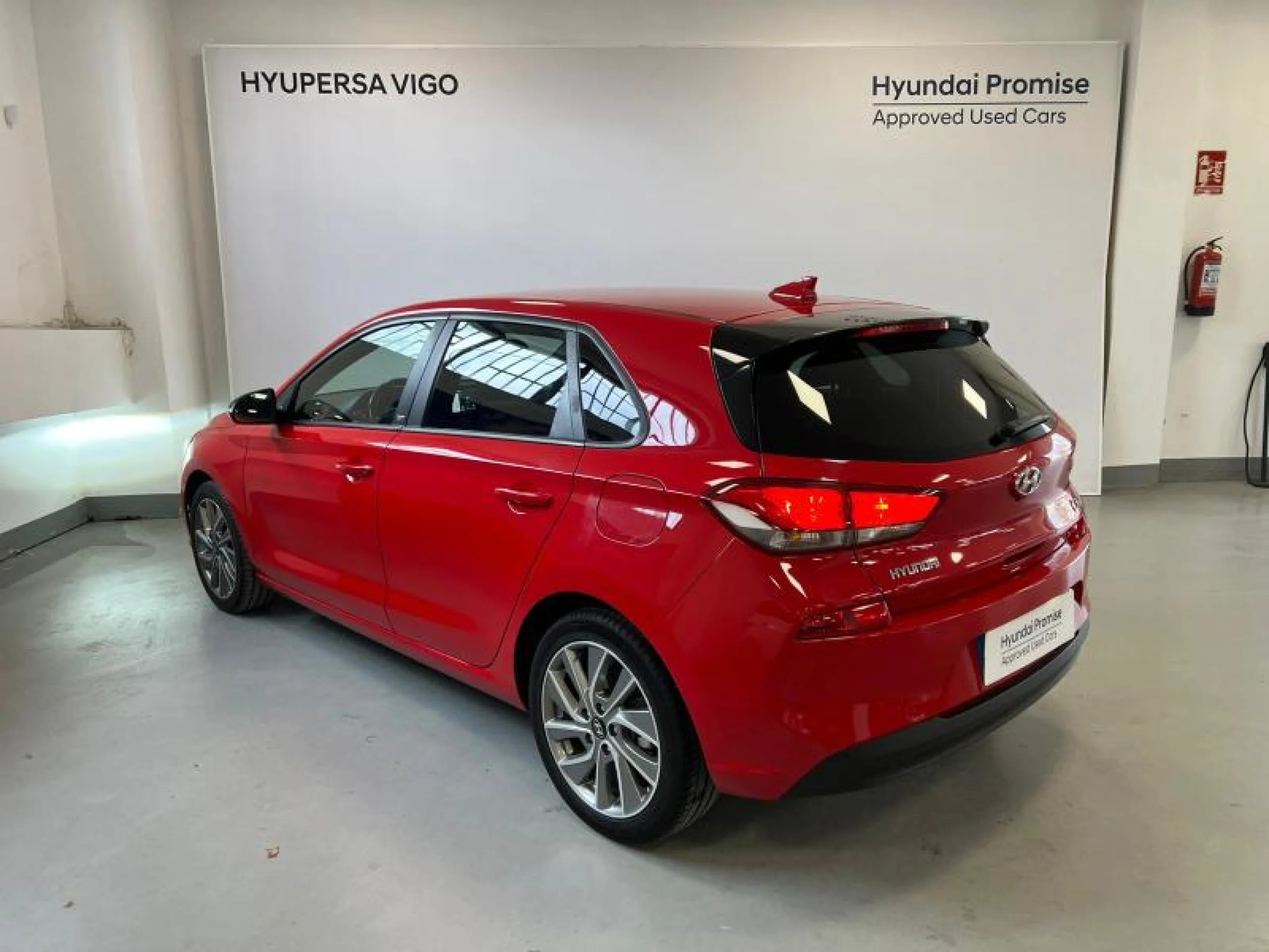 HYUNDAI I30 1.4 TGDI TECNO TECH DCT - Foto 3