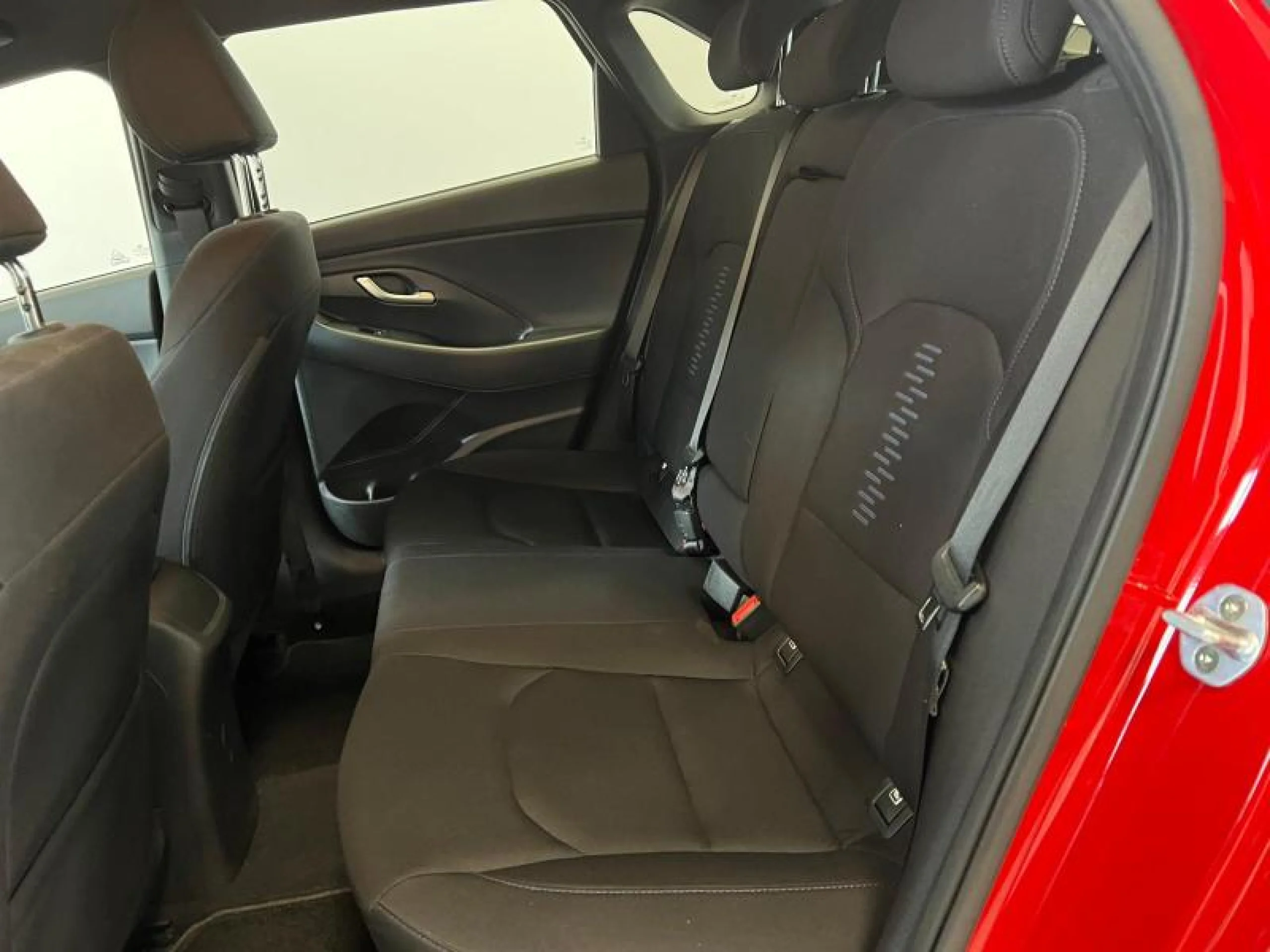 HYUNDAI I30 1.4 TGDI TECNO TECH DCT - Foto 9