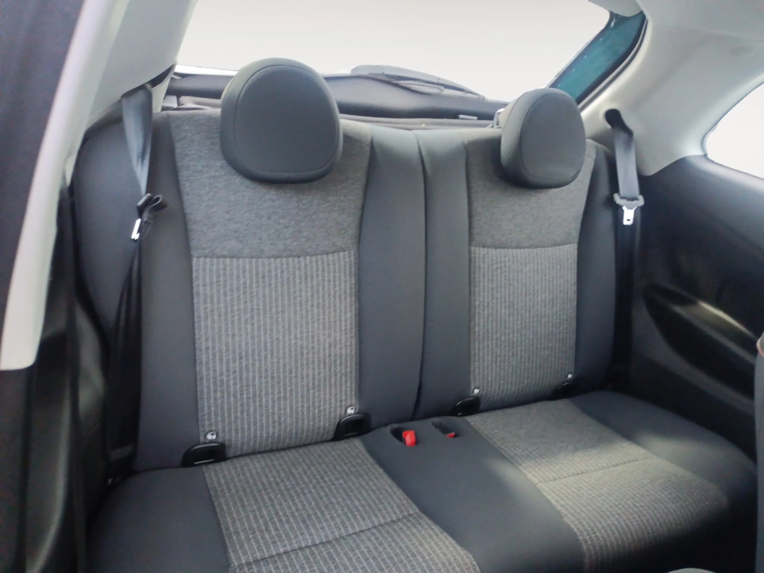FIAT 500 ICON HB 320KM 85KW (118CV) - Foto 6