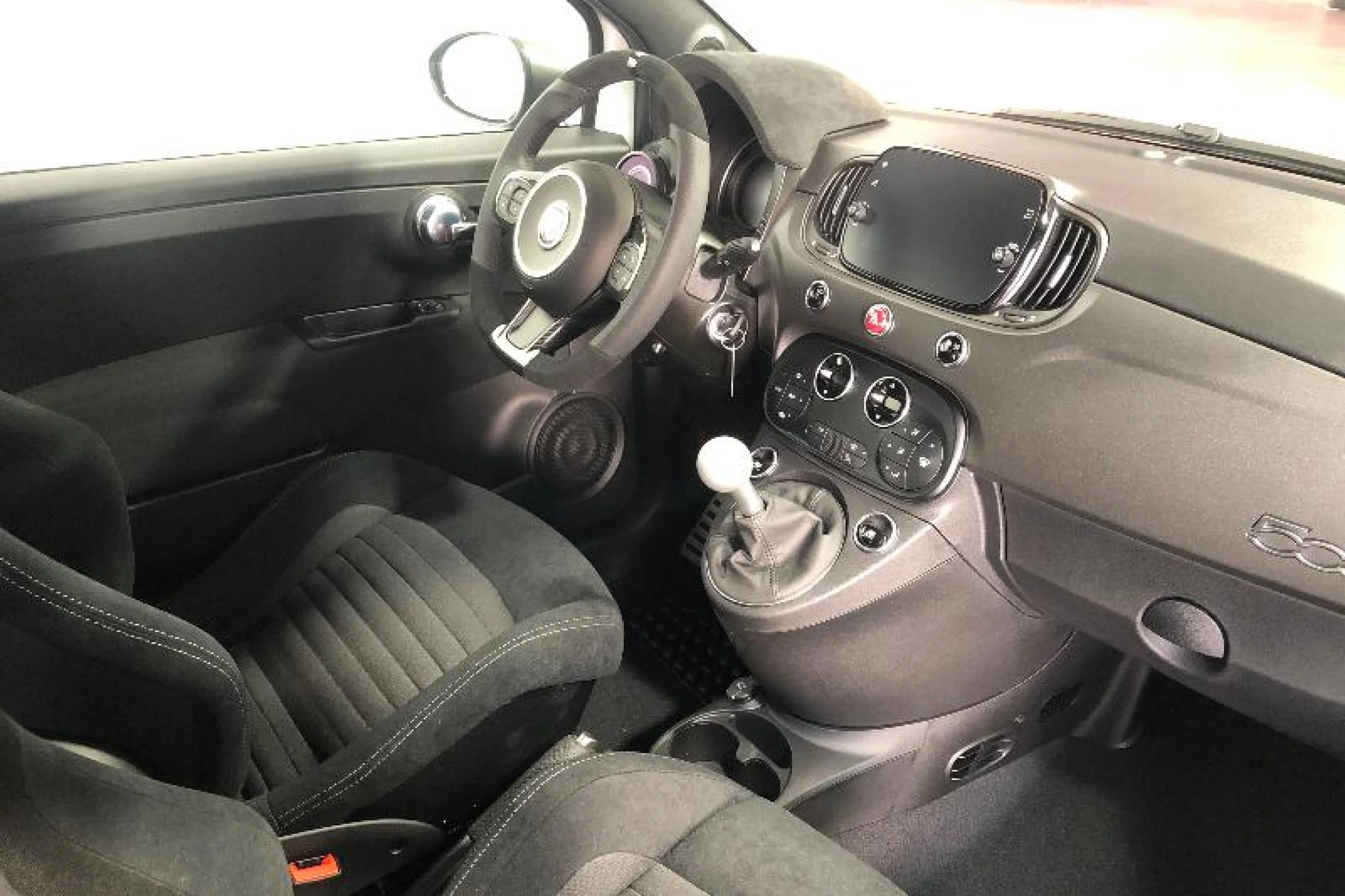 ABARTH 500 695 1.4 16V T JET 132KW (180 CV) - Foto 3