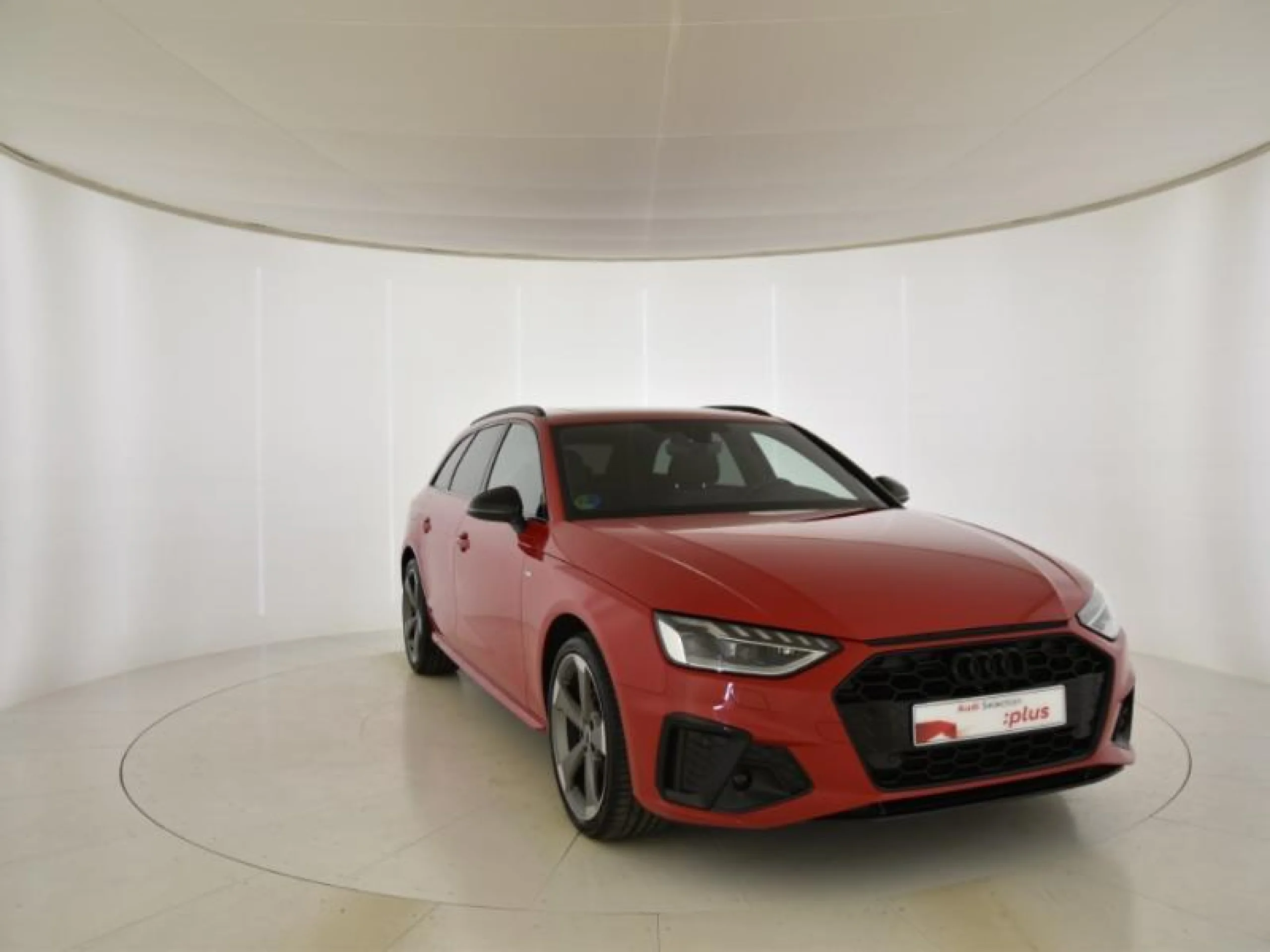 AUDI A4 AVANT BLACK LINE 35 TDI 120KW S TRONIC - Foto 1