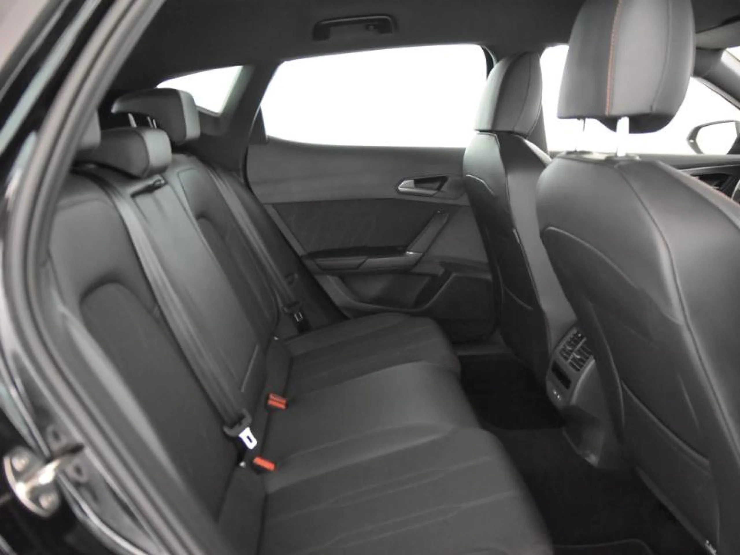 CUPRA FORMENTOR 1.5 TSI E HYBRID 150KW (204 CV) DSG - Foto 6