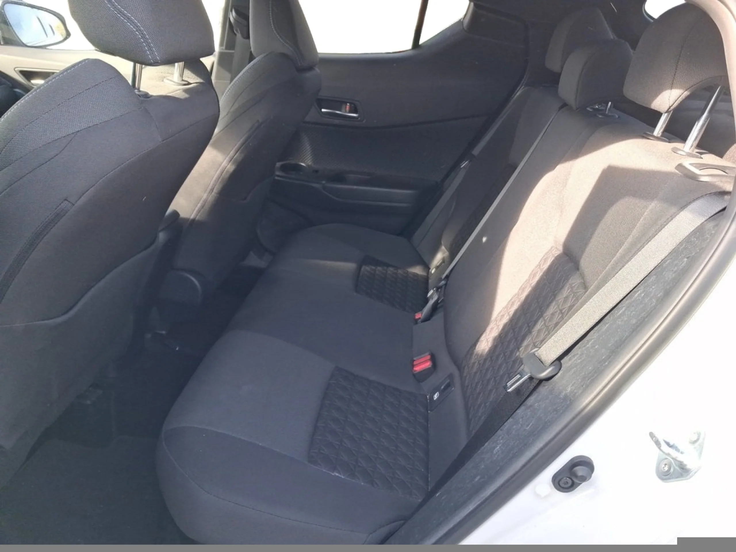 TOYOTA C HR 1.8 125H ADVANCE - Foto 8