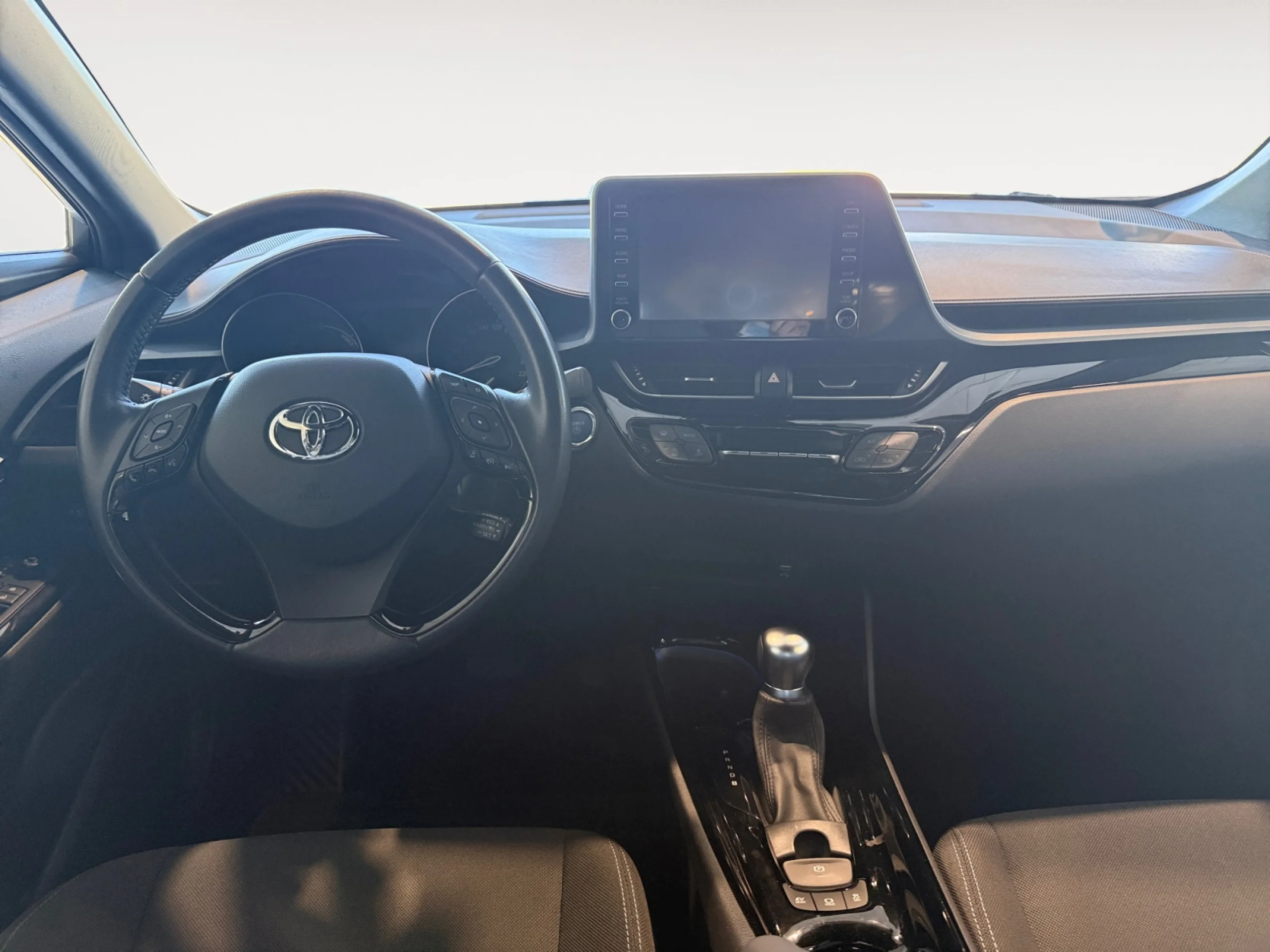 TOYOTA C HR 1.8 125H ADVANCE - Foto 4