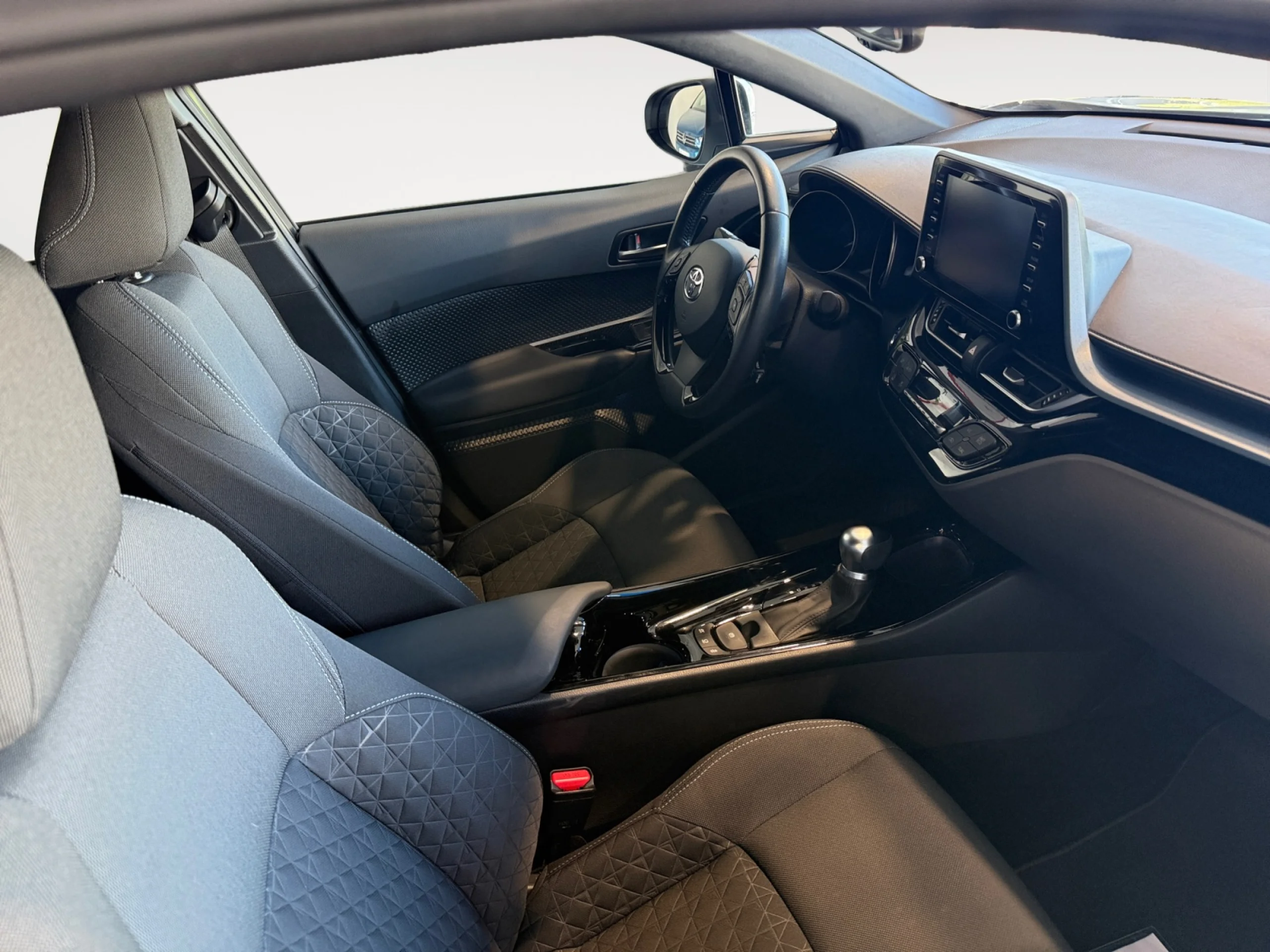 TOYOTA C HR 1.8 125H ADVANCE - Foto 5