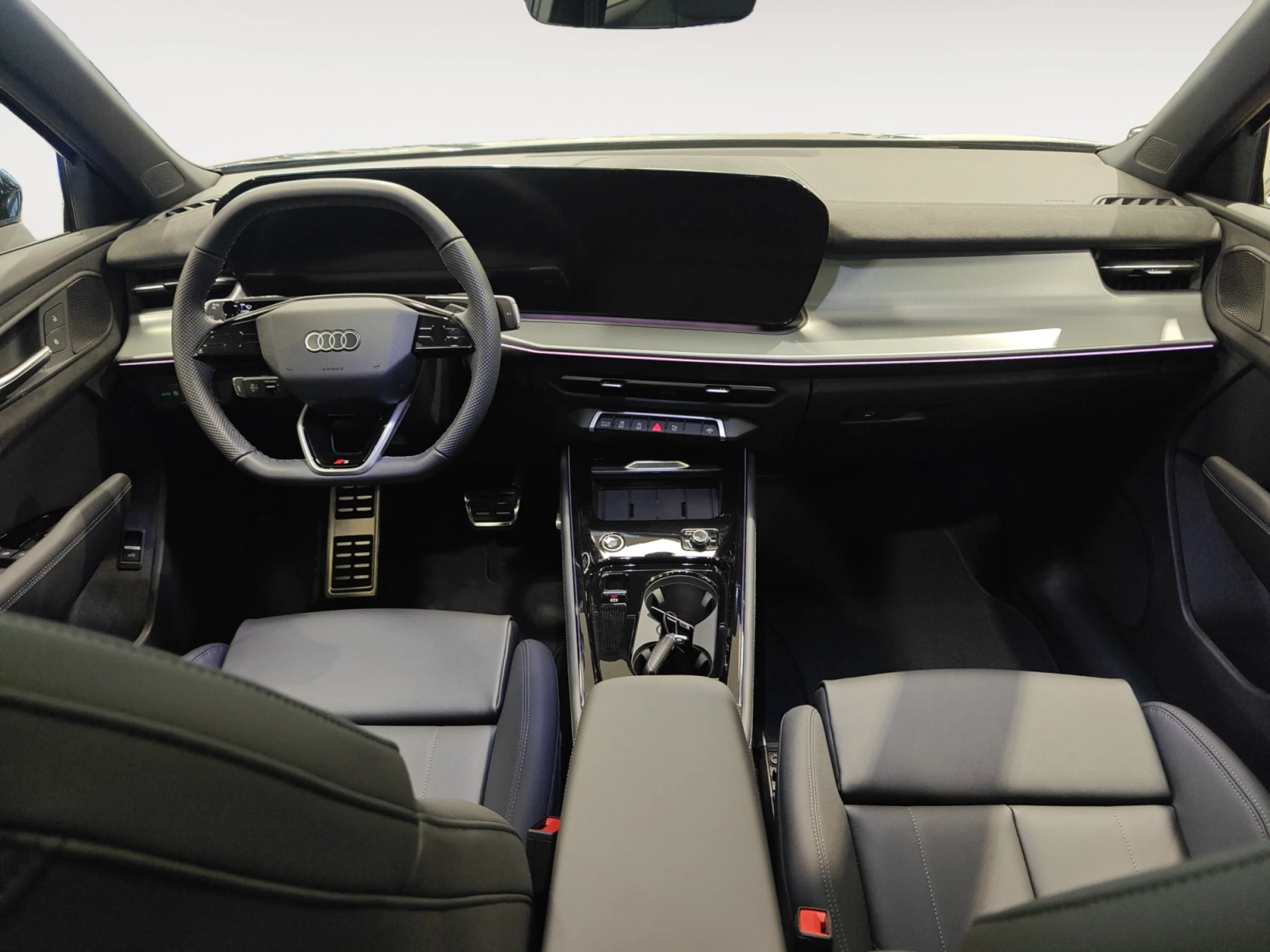 AUDI Q3 Q3 SPORTBACK LAUNCH EDITION TFSI  110 KW S TRONIC - Foto 4