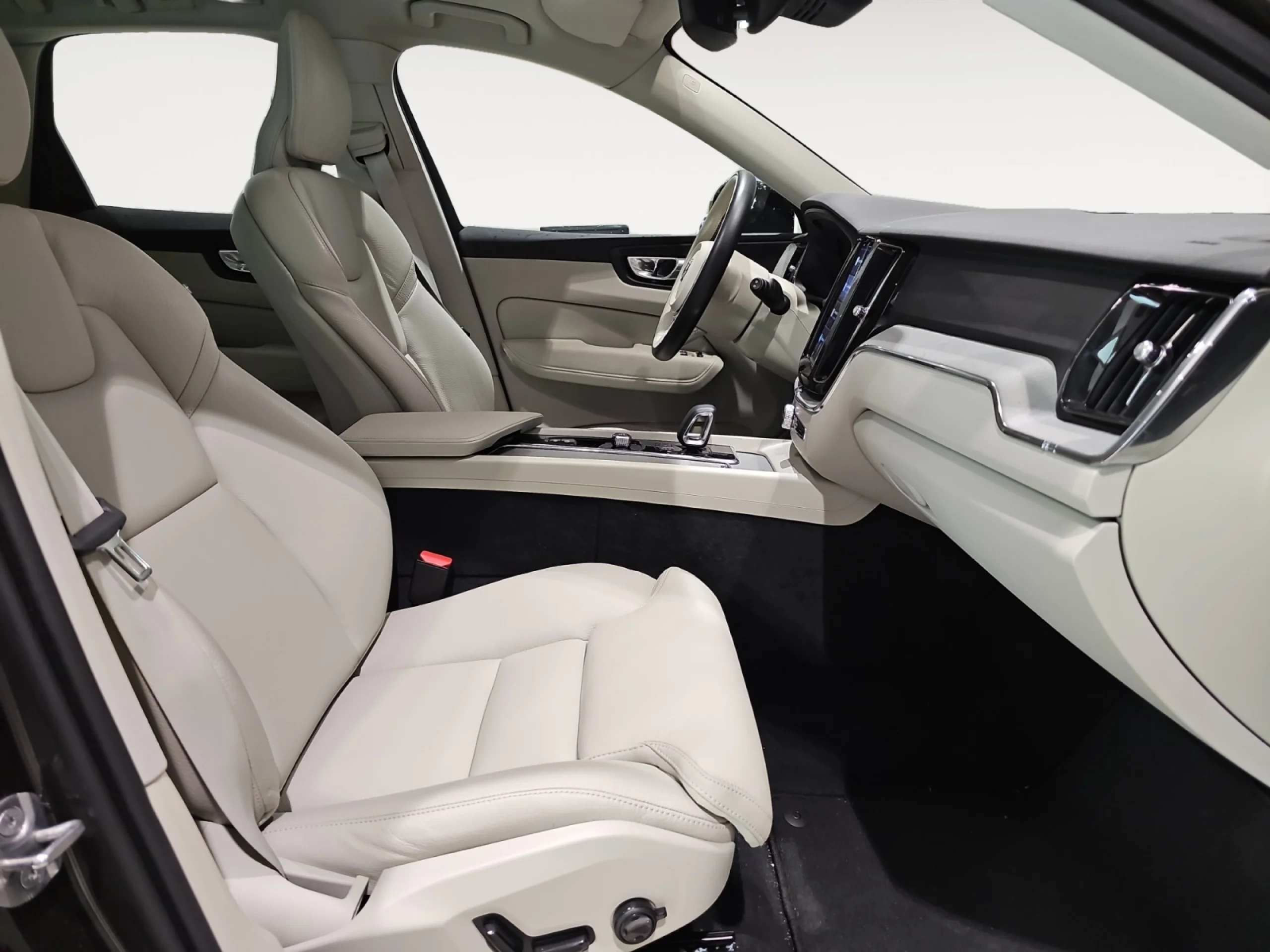 VOLVO XC60 2.0 T6 AWD RECHARGE PLUS DARK AUTO - Foto 5