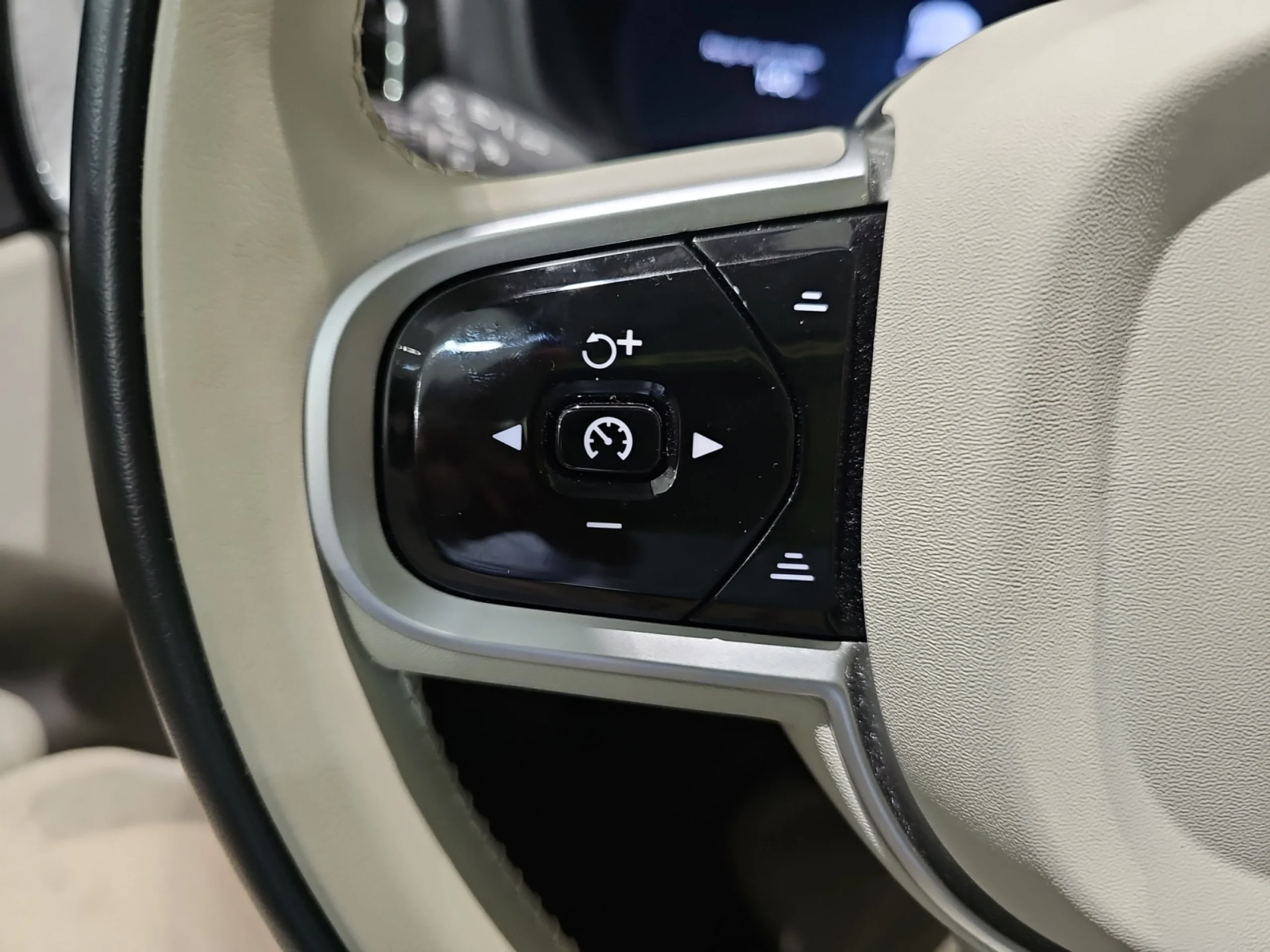 VOLVO XC60 2.0 T6 AWD RECHARGE PLUS DARK AUTO - Foto 12